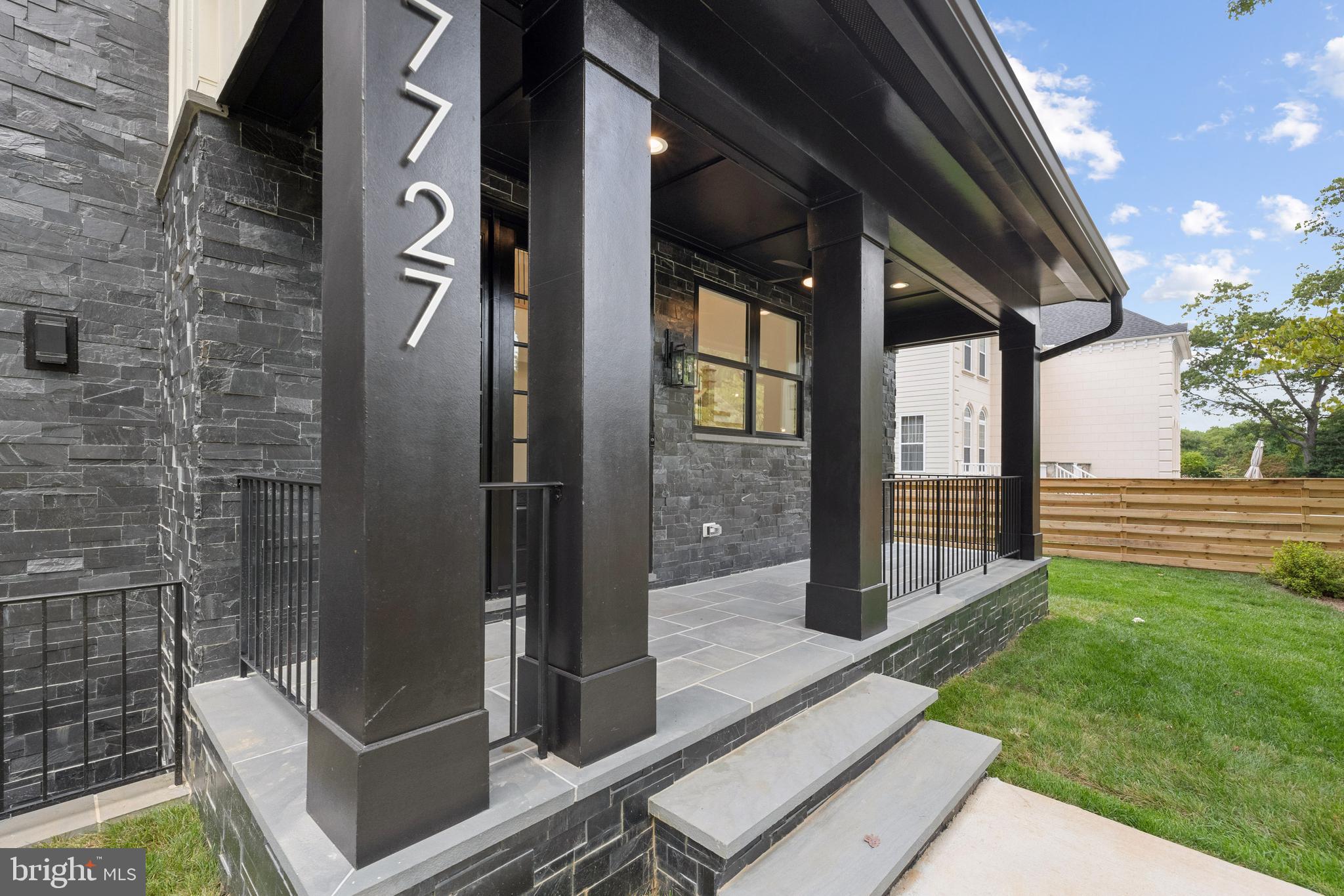 NEAR FALLS CHURCH - Residential