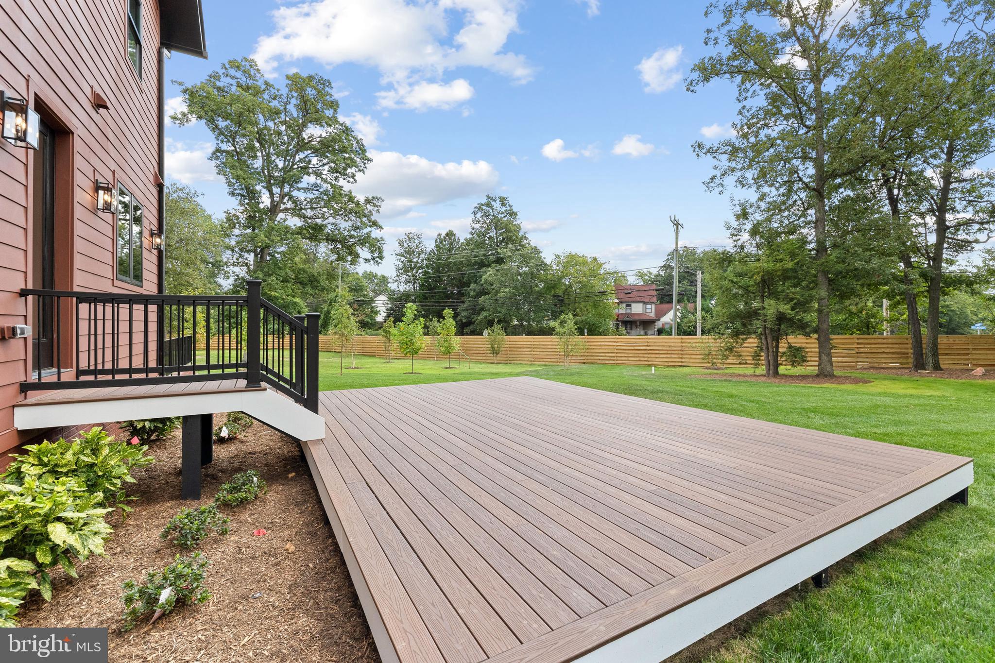 NEAR FALLS CHURCH - Residential