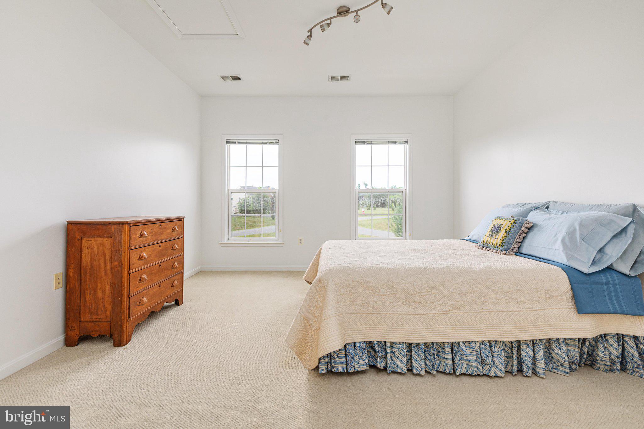 ROSE HILL - Residential