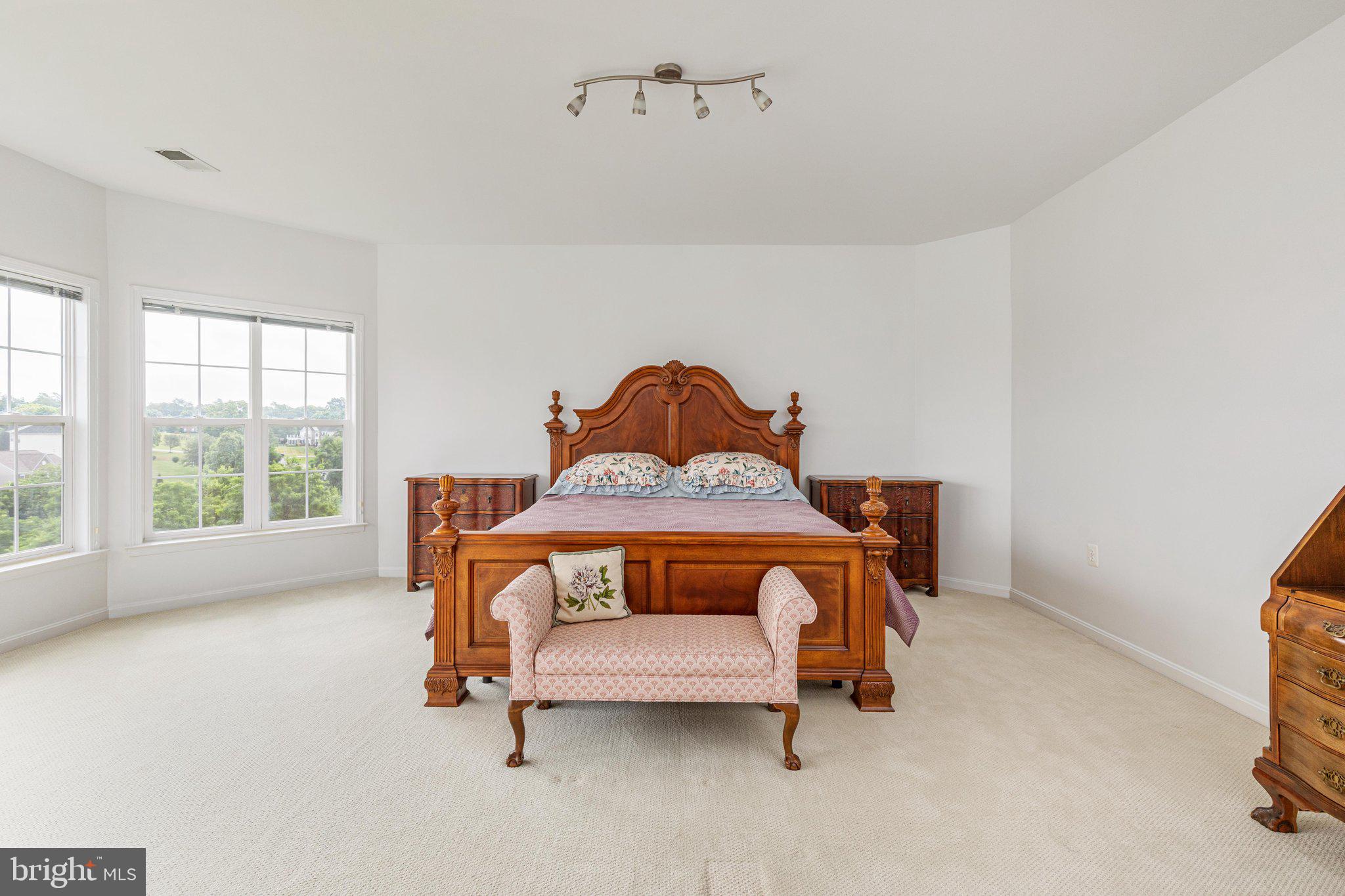 ROSE HILL - Residential