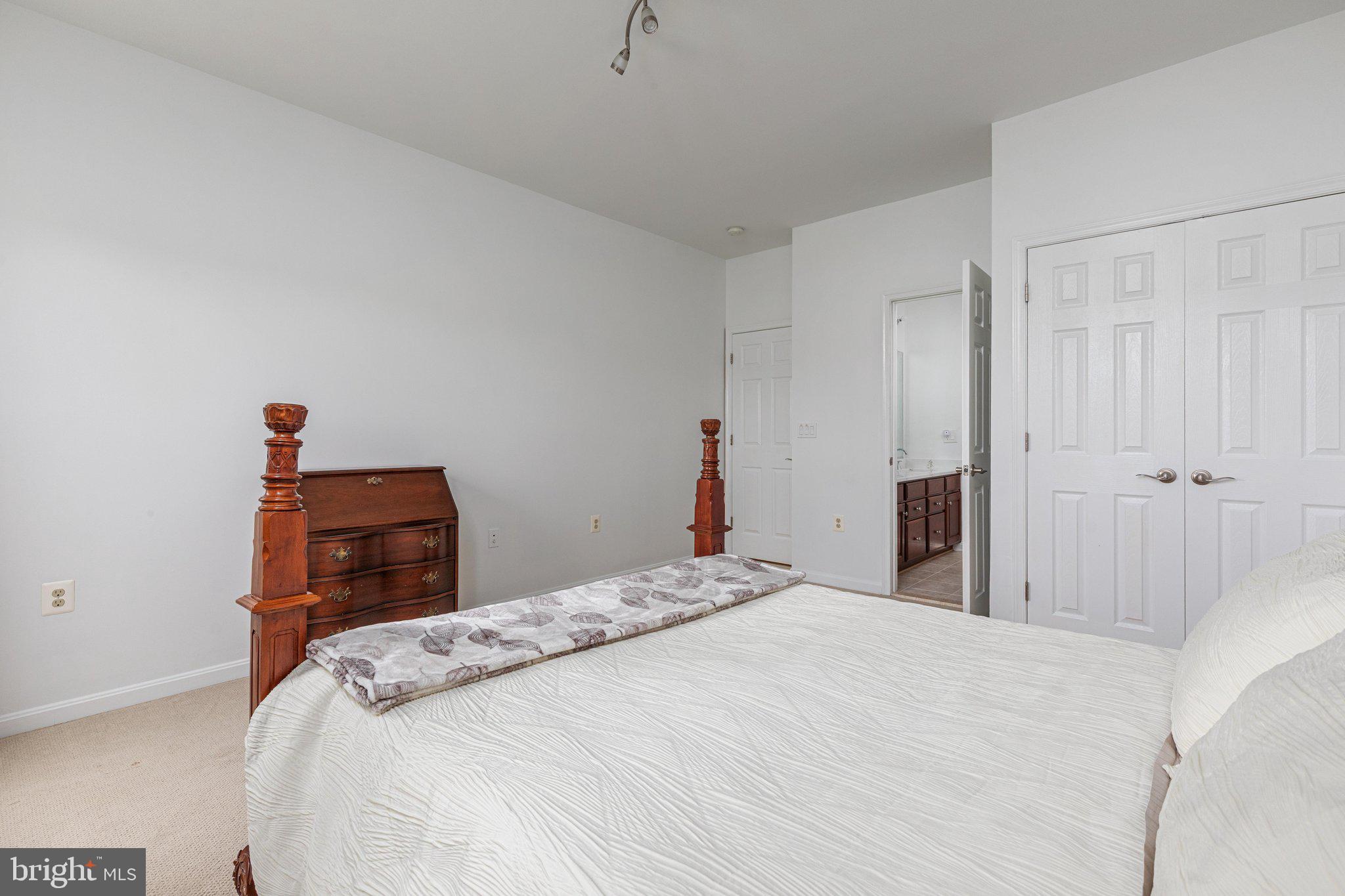 ROSE HILL - Residential