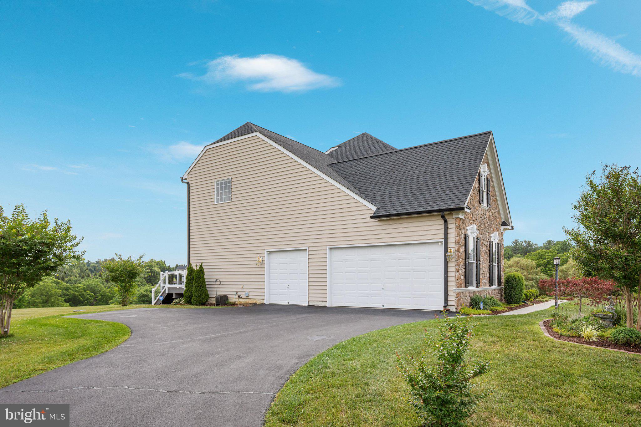 ROSE HILL - Residential