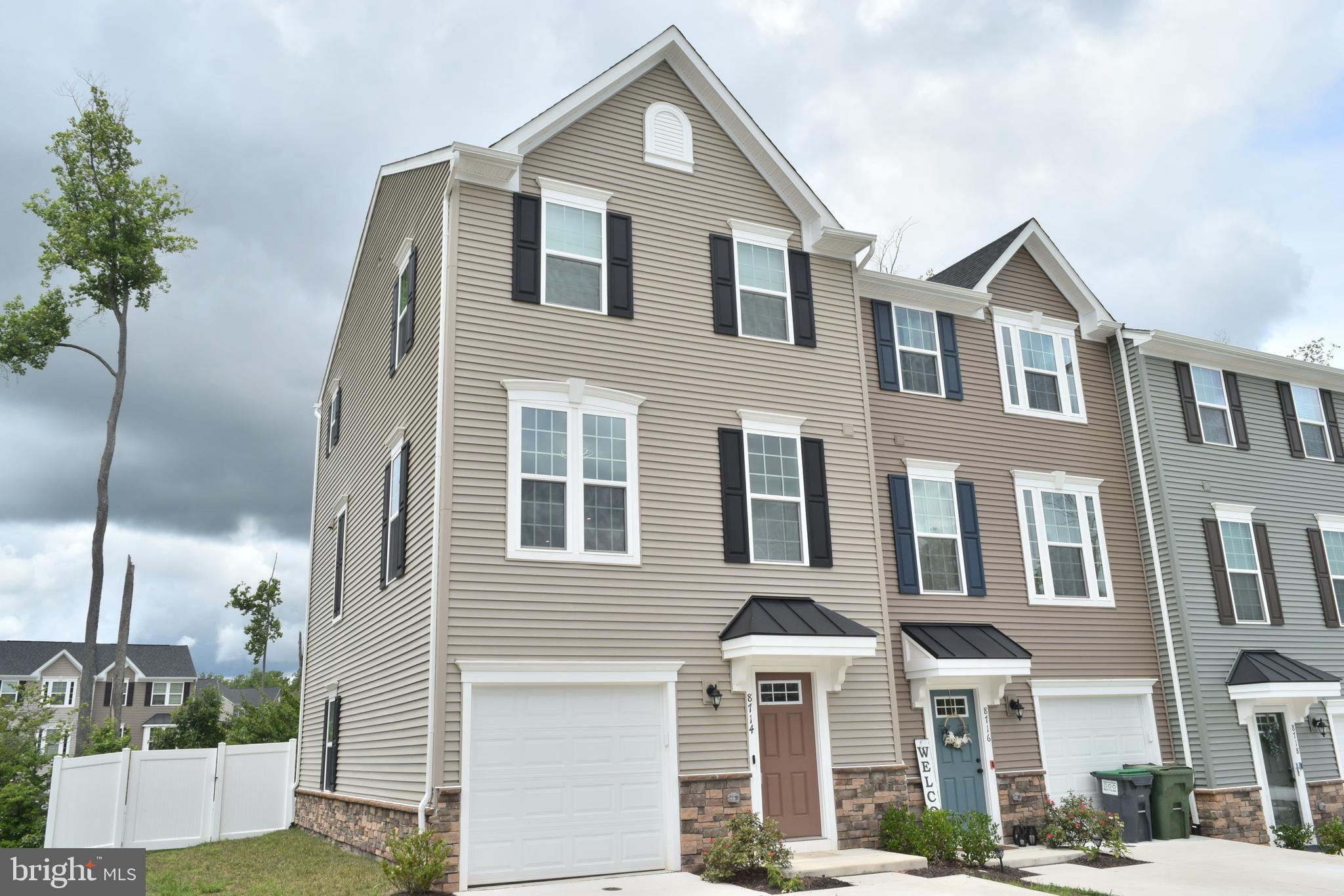 COURTHOUSE VILLAGE - Residential Lease