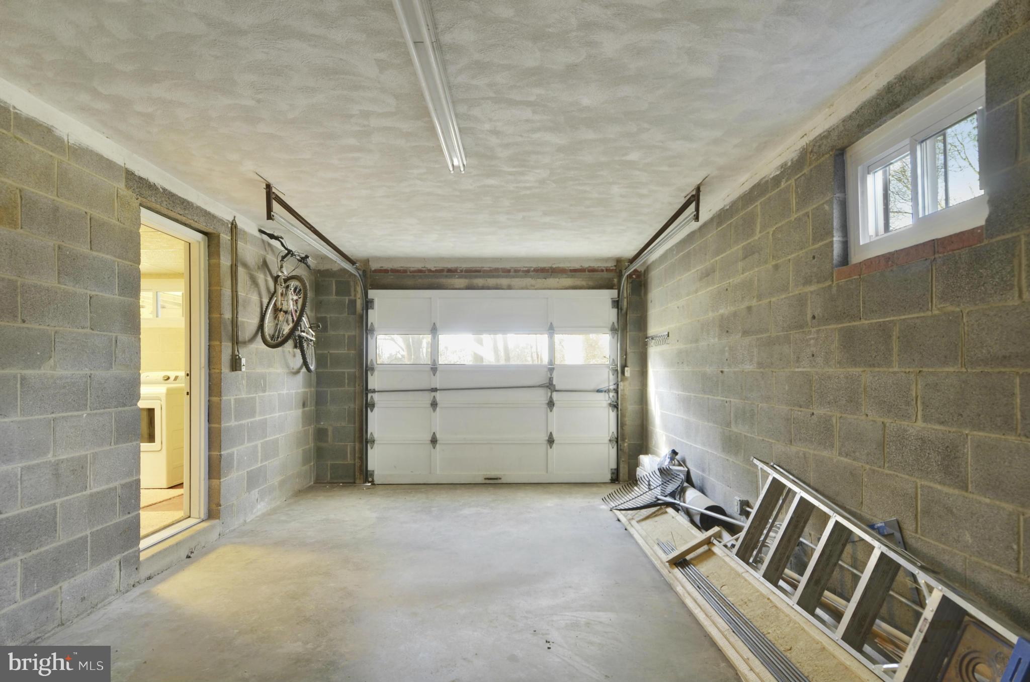 FOX RIDGE ESTATES - Residential
