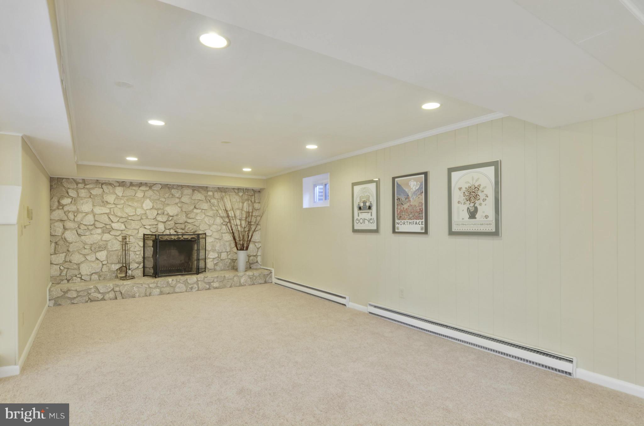 FOX RIDGE ESTATES - Residential