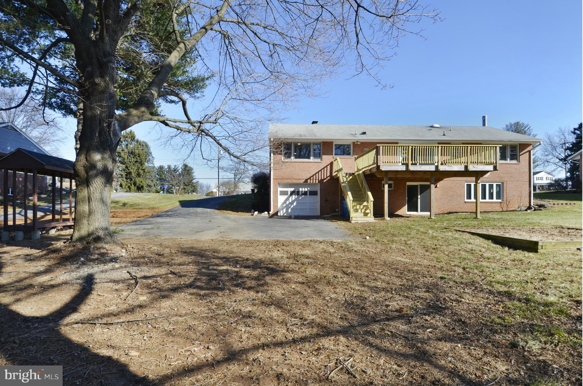 FOX RIDGE ESTATES - Residential
