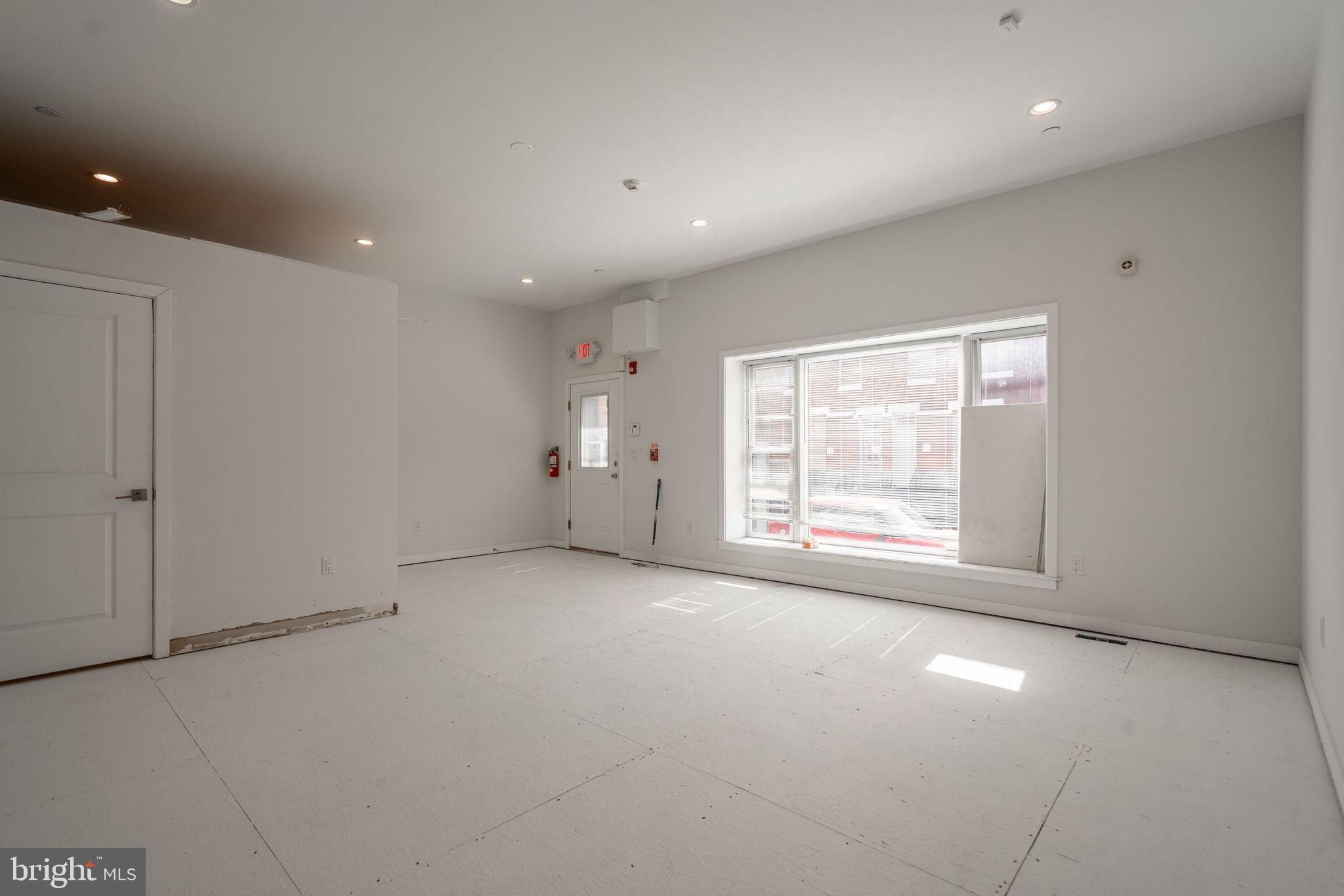 POINT BREEZE - Residential Income