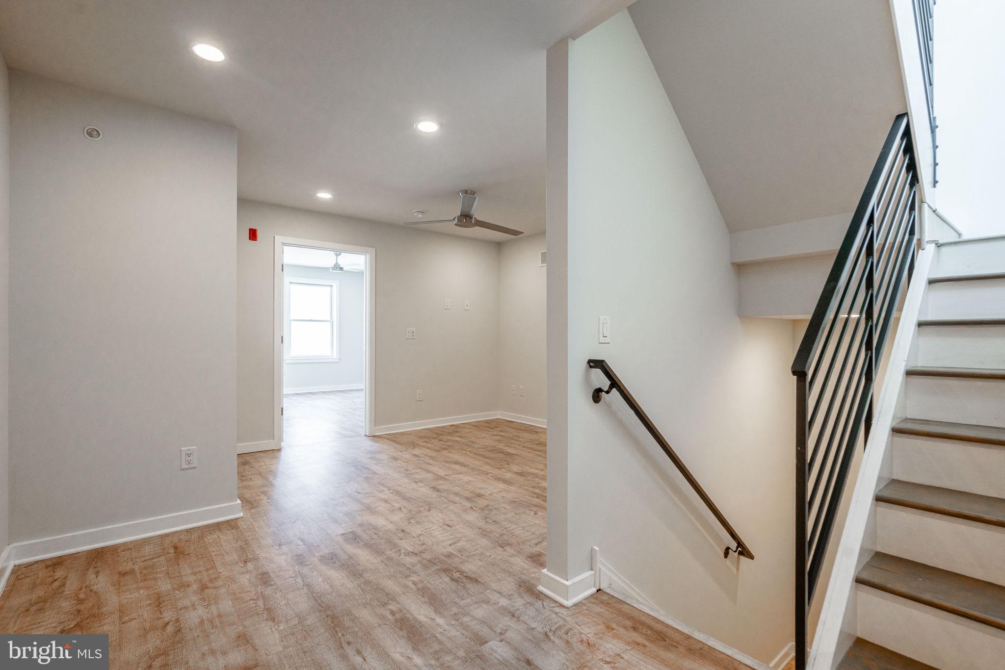 POINT BREEZE - Residential Income