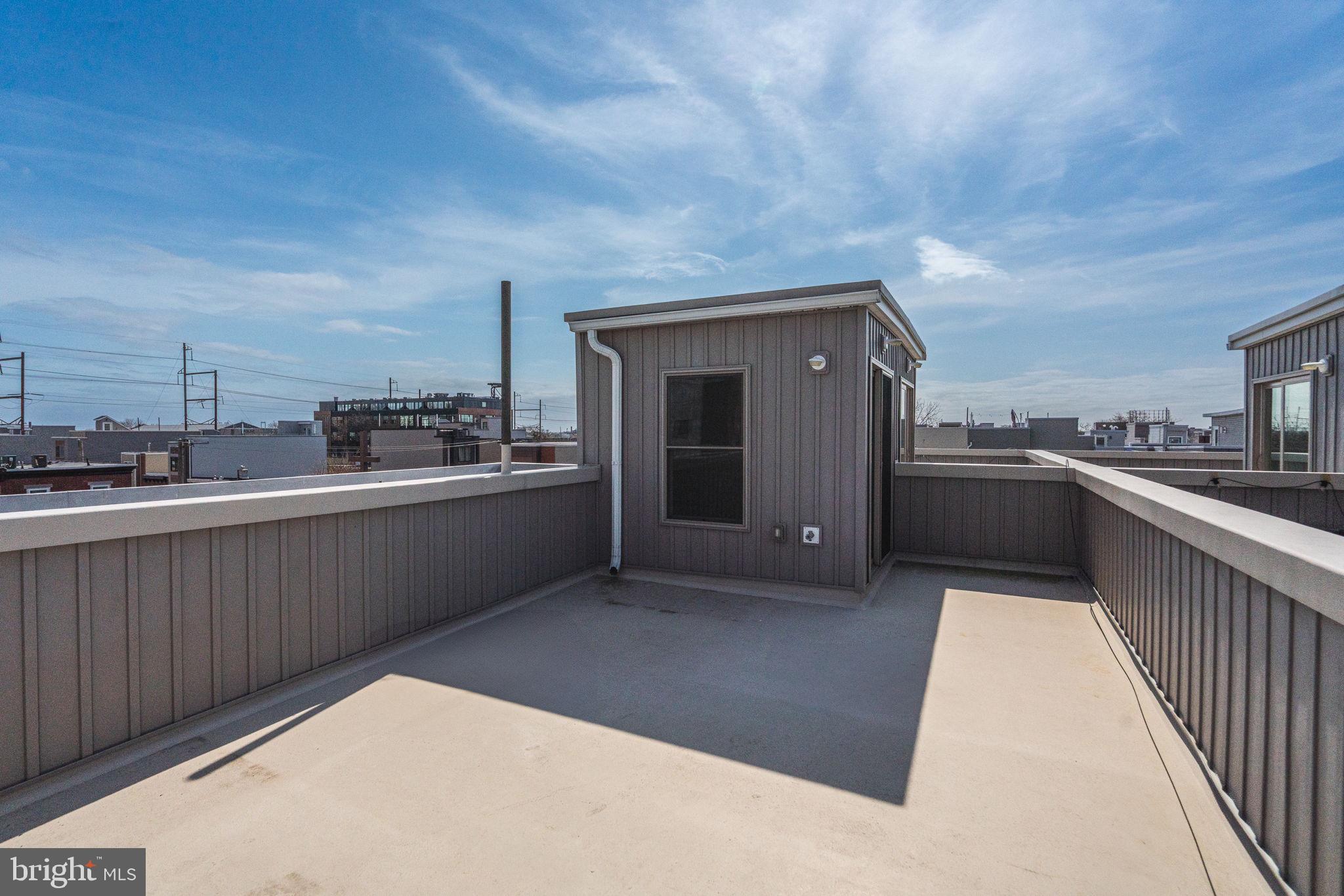 POINT BREEZE - Residential Income