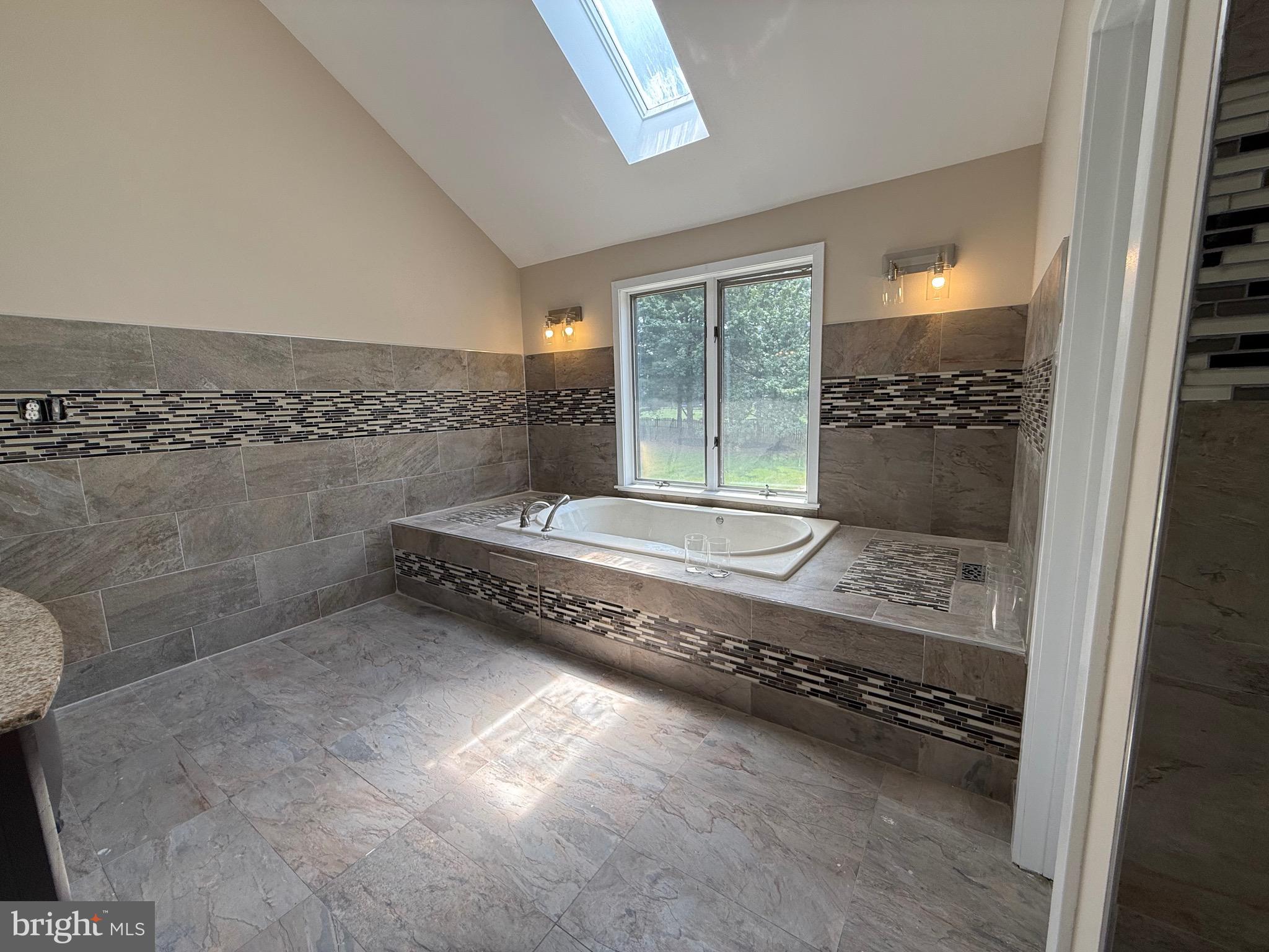 BROOKWOOD ESTS - Residential