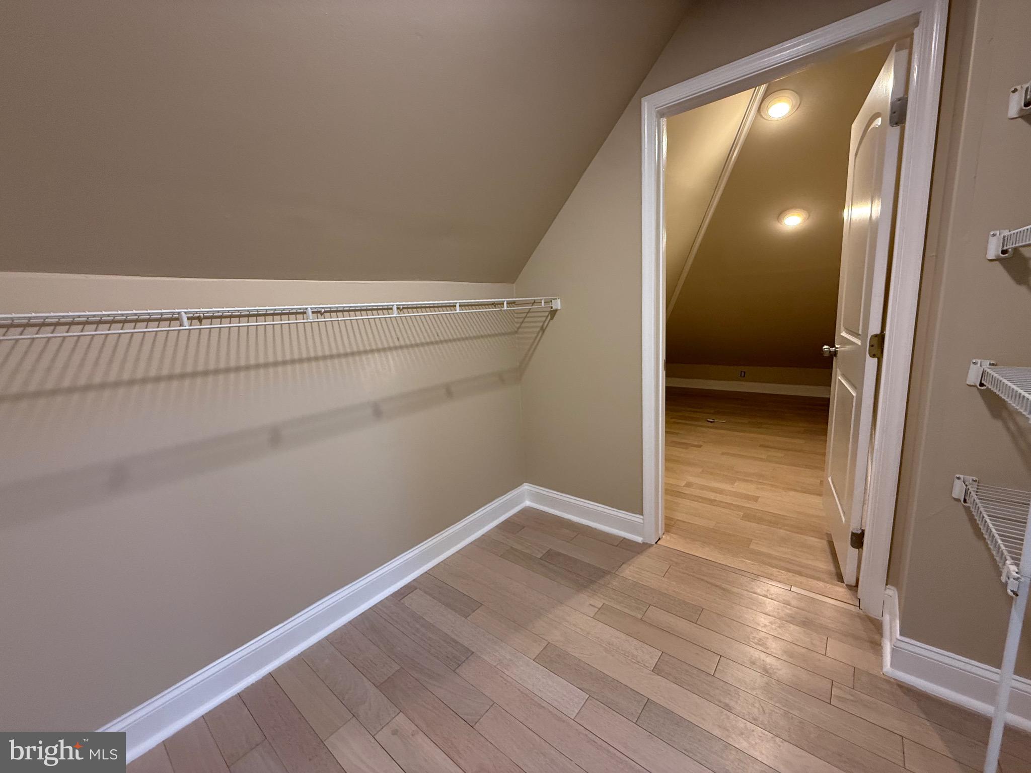 BROOKWOOD ESTS - Residential