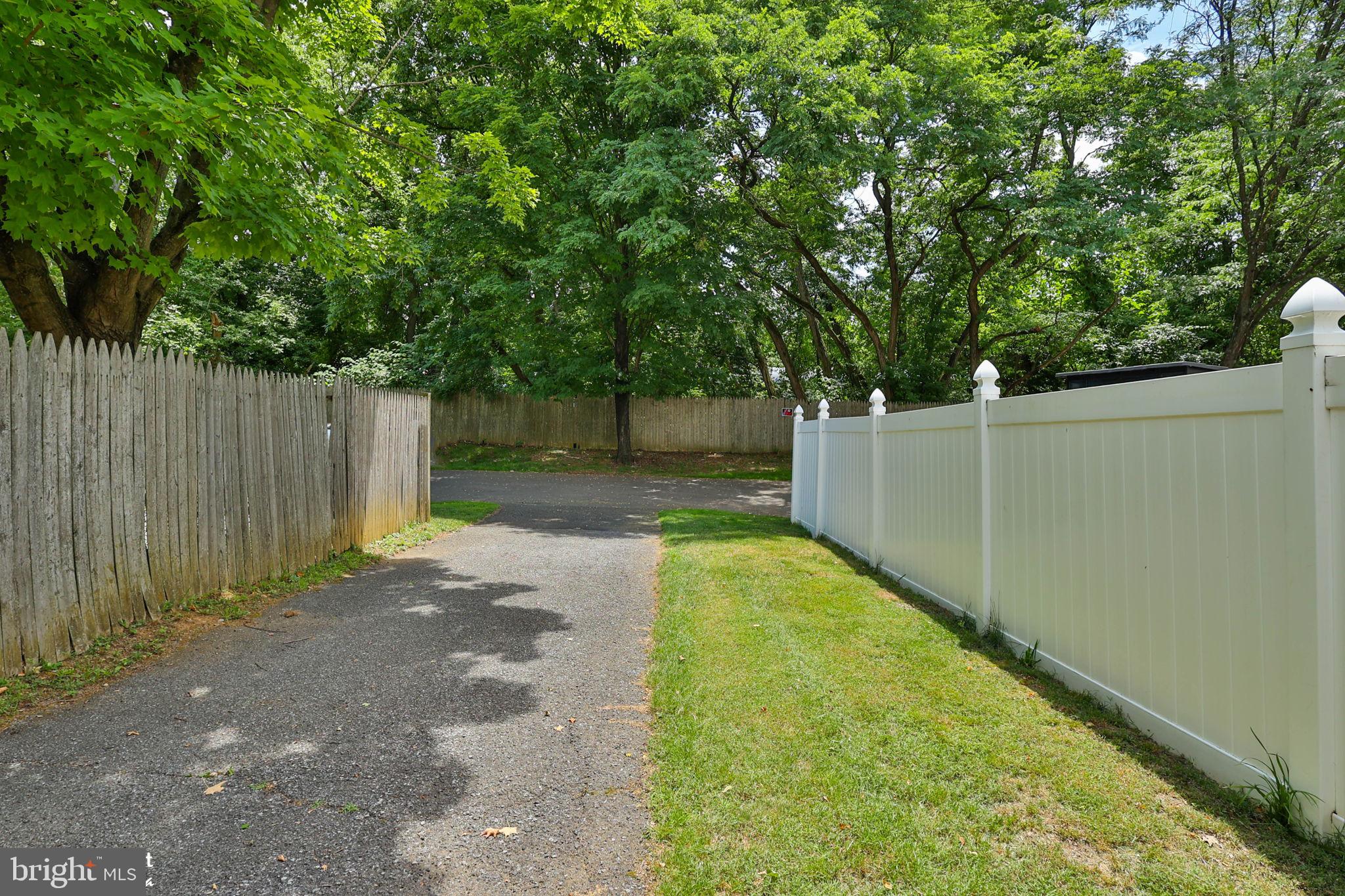 MONOCACY VILLAGE - Residential