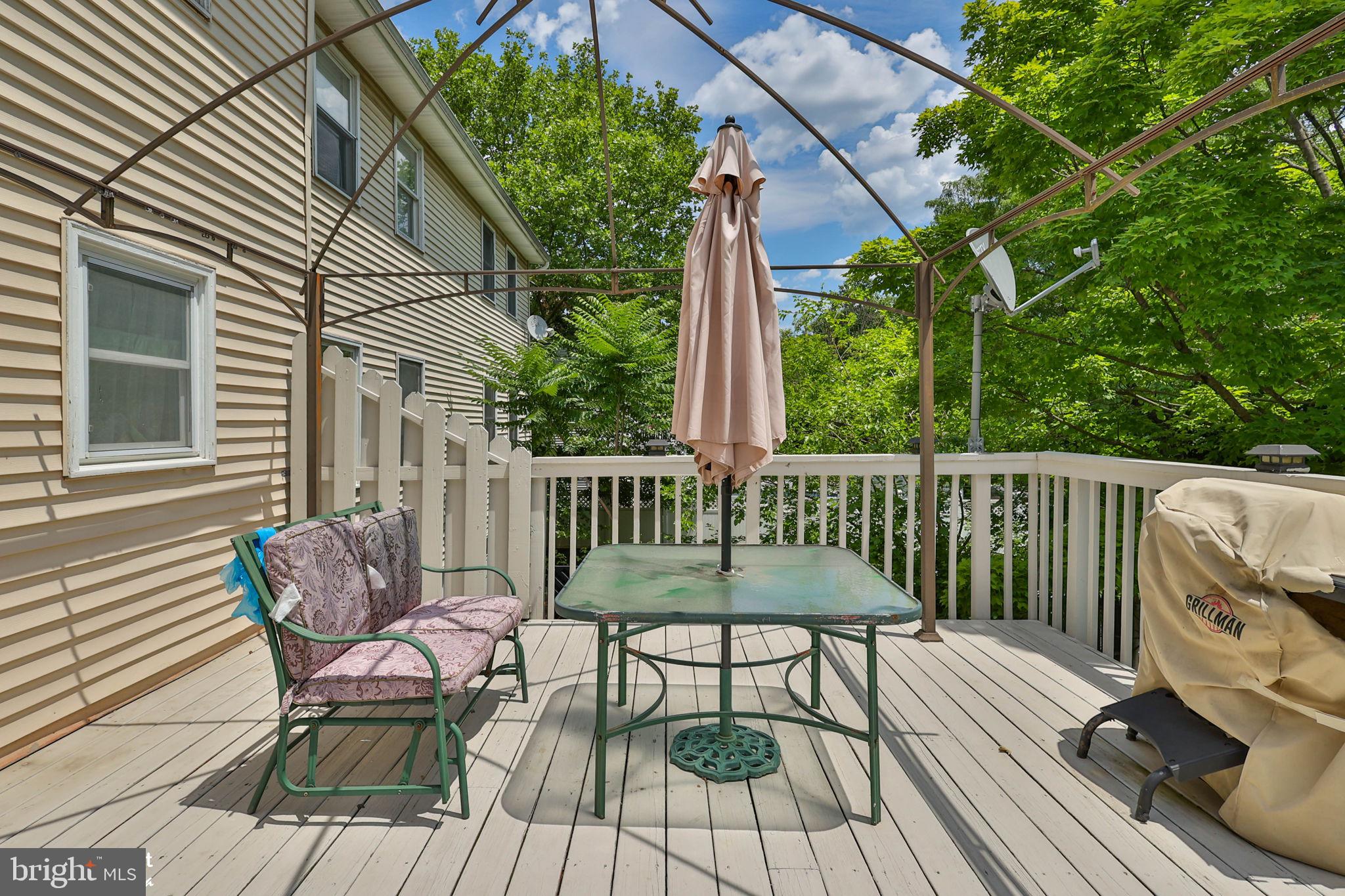 MONOCACY VILLAGE - Residential