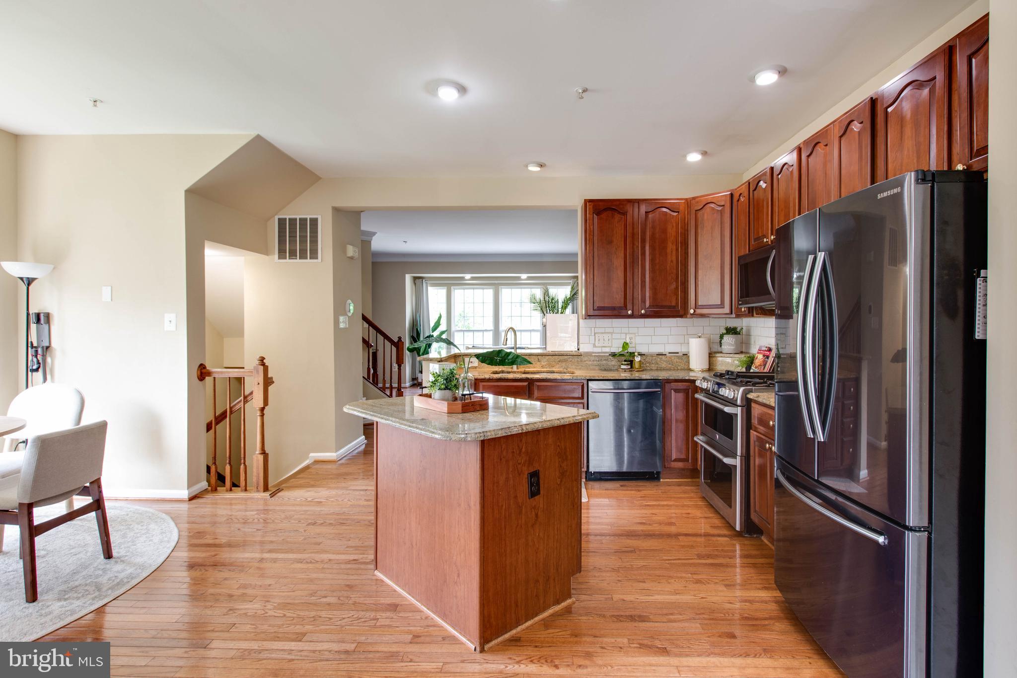 WAVERLY WOODS - Residential