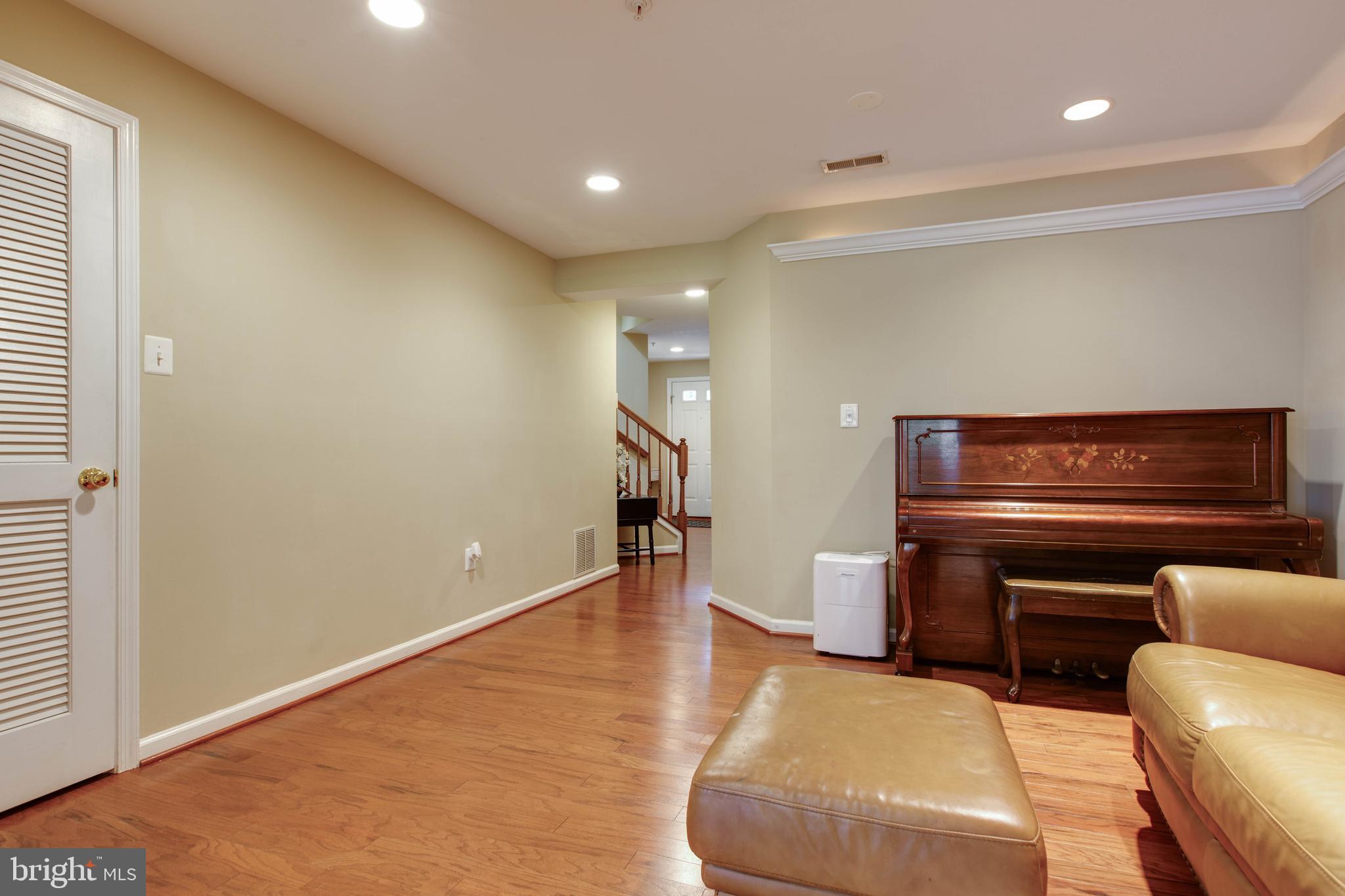 WAVERLY WOODS - Residential