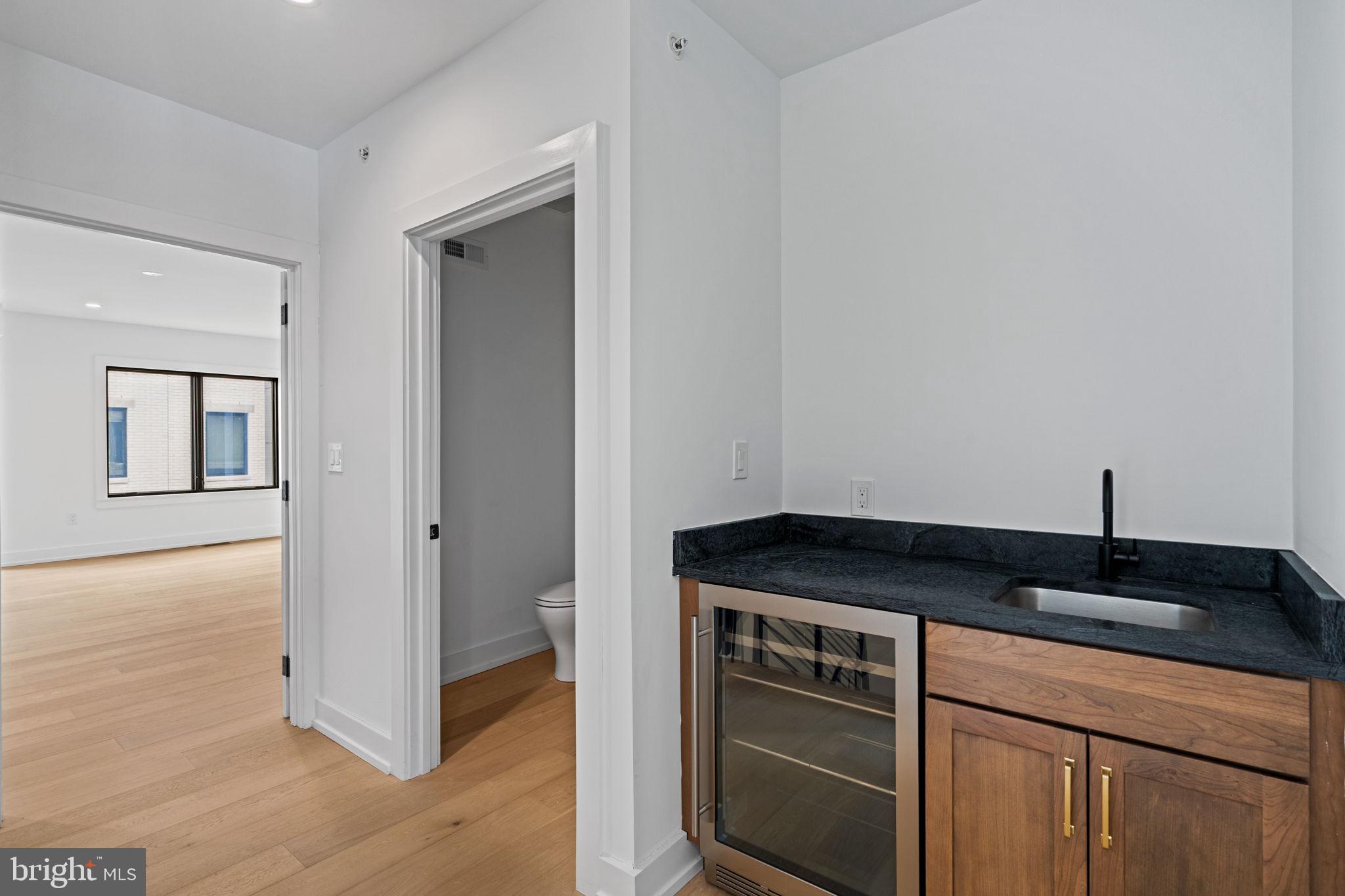 PASSYUNK SQUARE - Residential