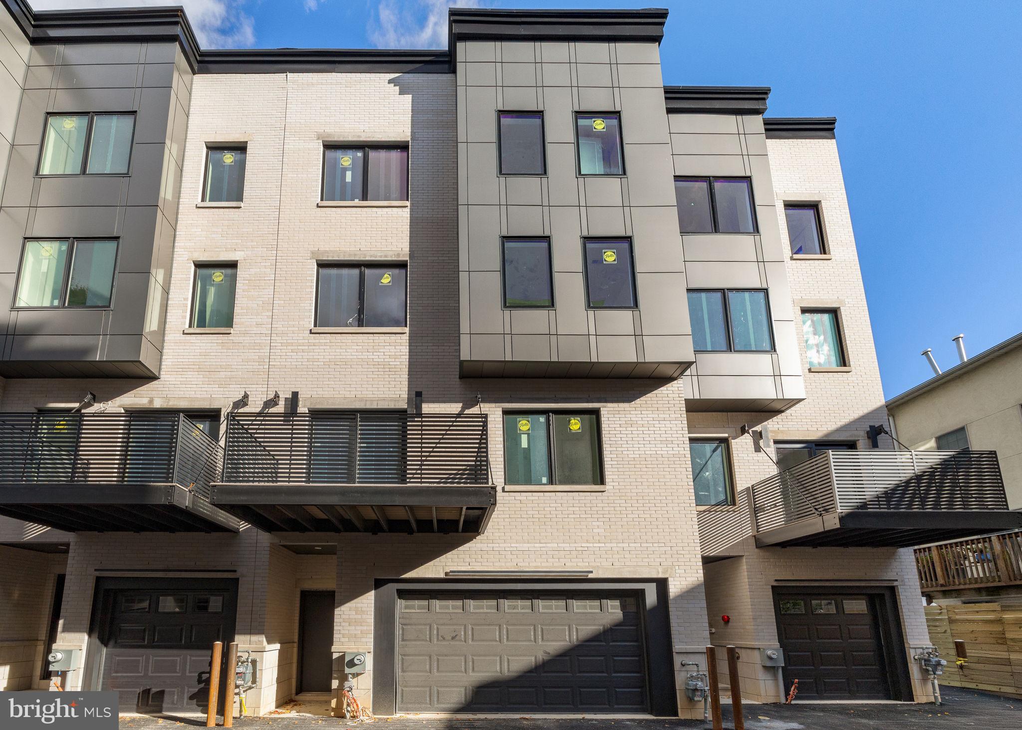 PASSYUNK SQUARE - Residential