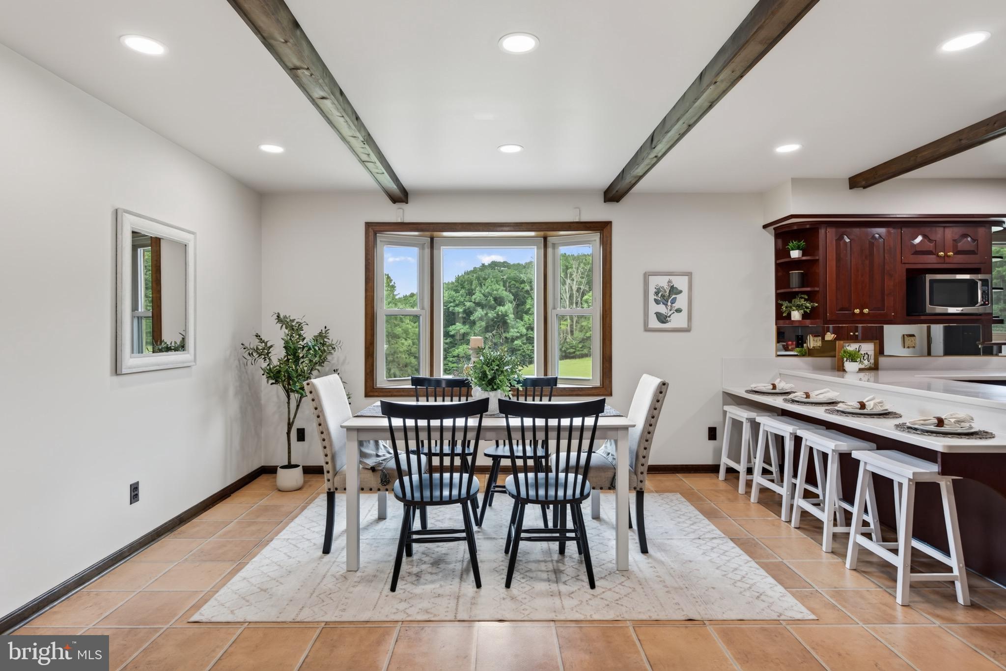 HAMPSTEAD - Residential