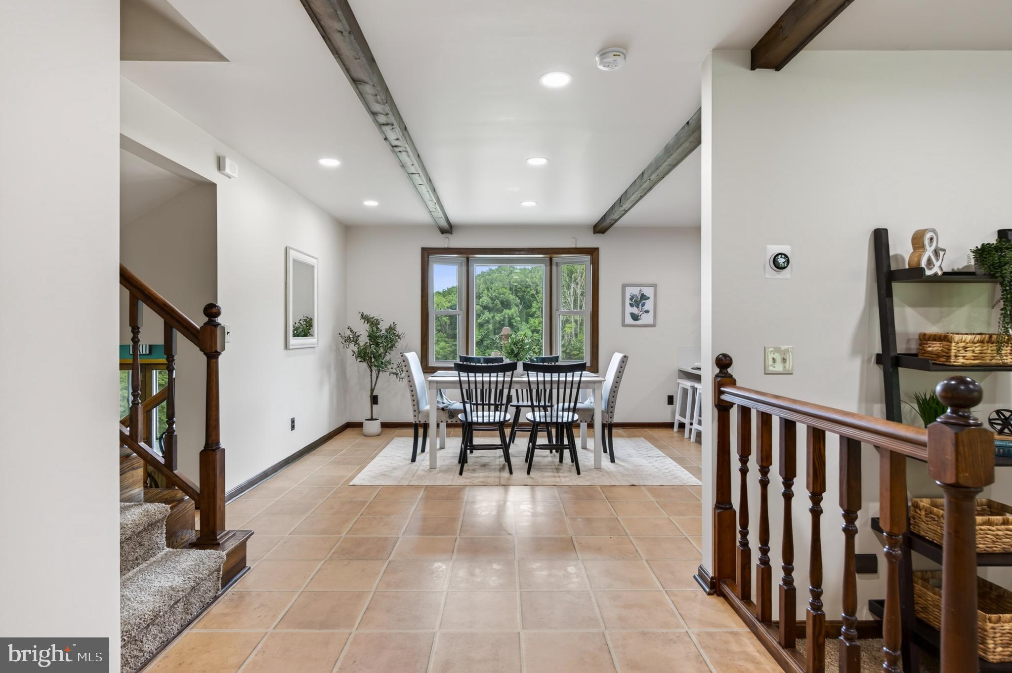 HAMPSTEAD - Residential