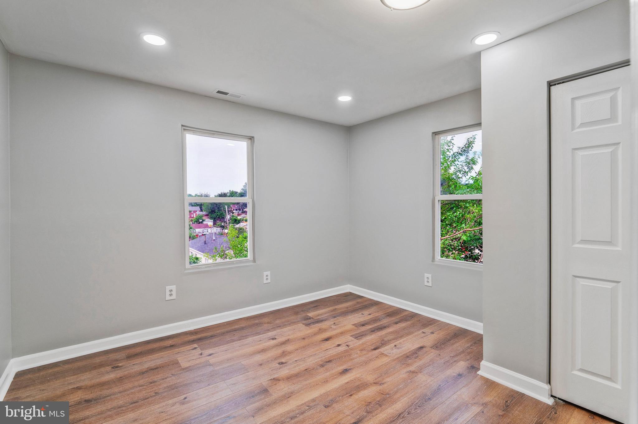 BRADBURY HEIGHTS - Residential