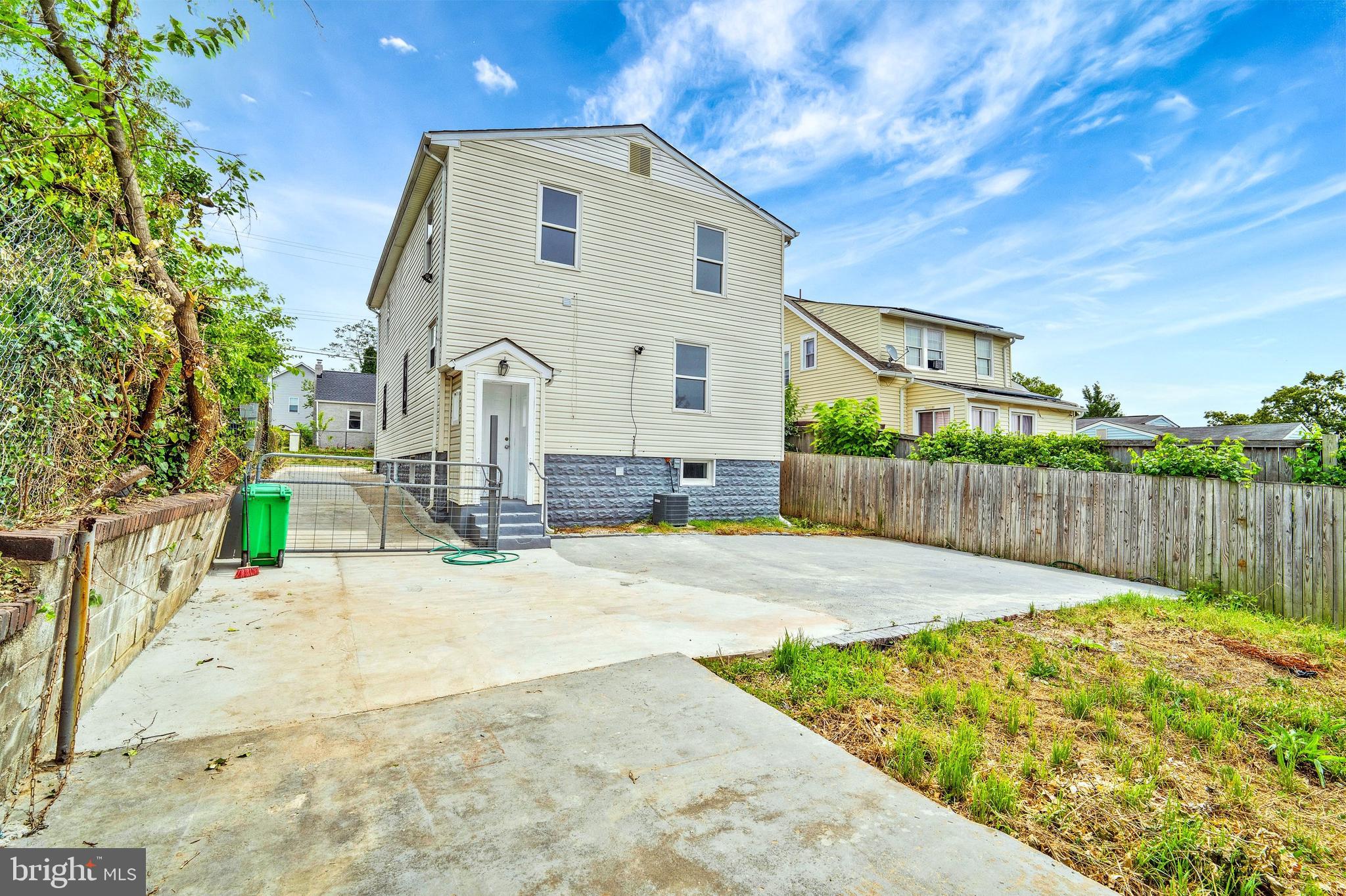 BRADBURY HEIGHTS - Residential