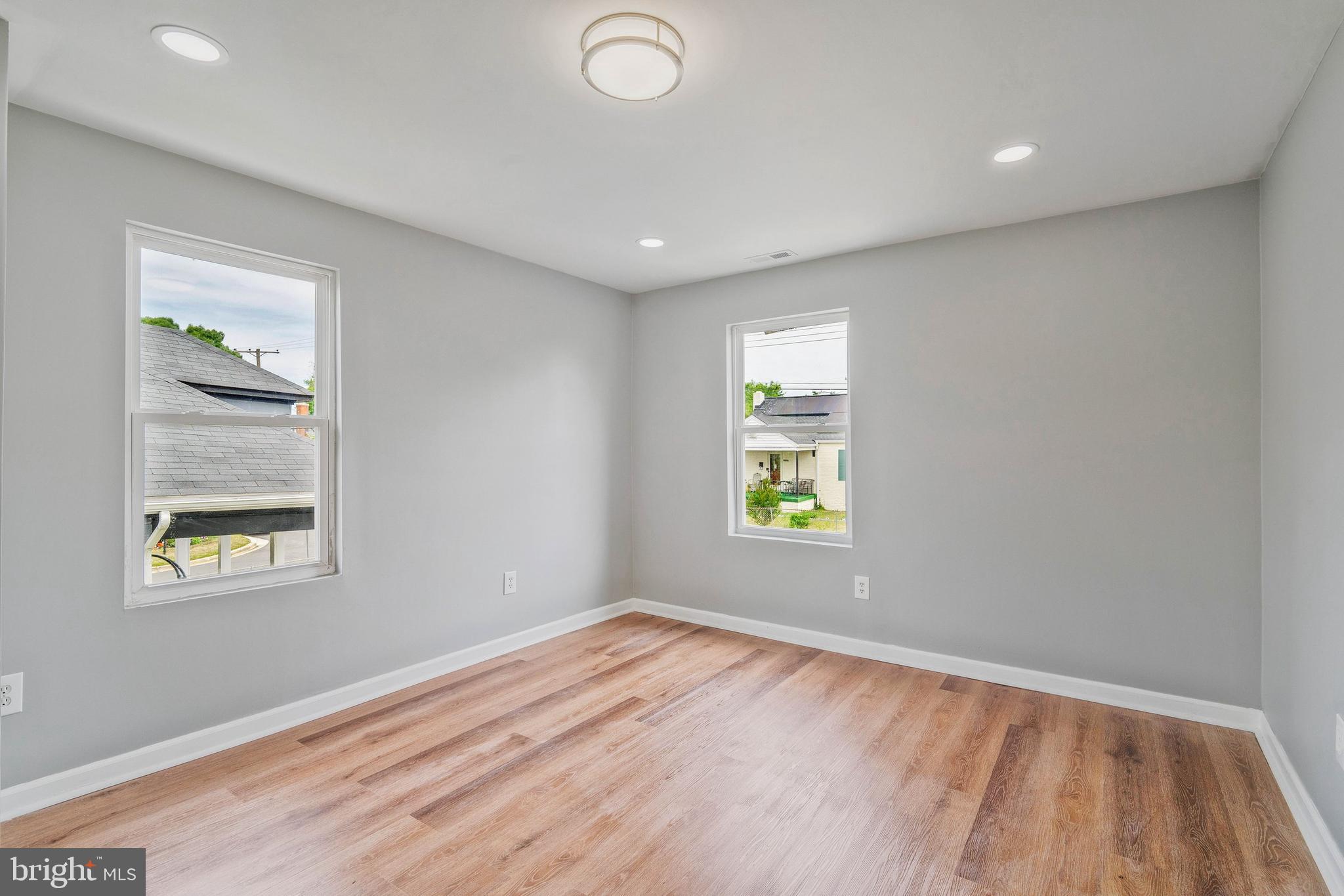 BRADBURY HEIGHTS - Residential