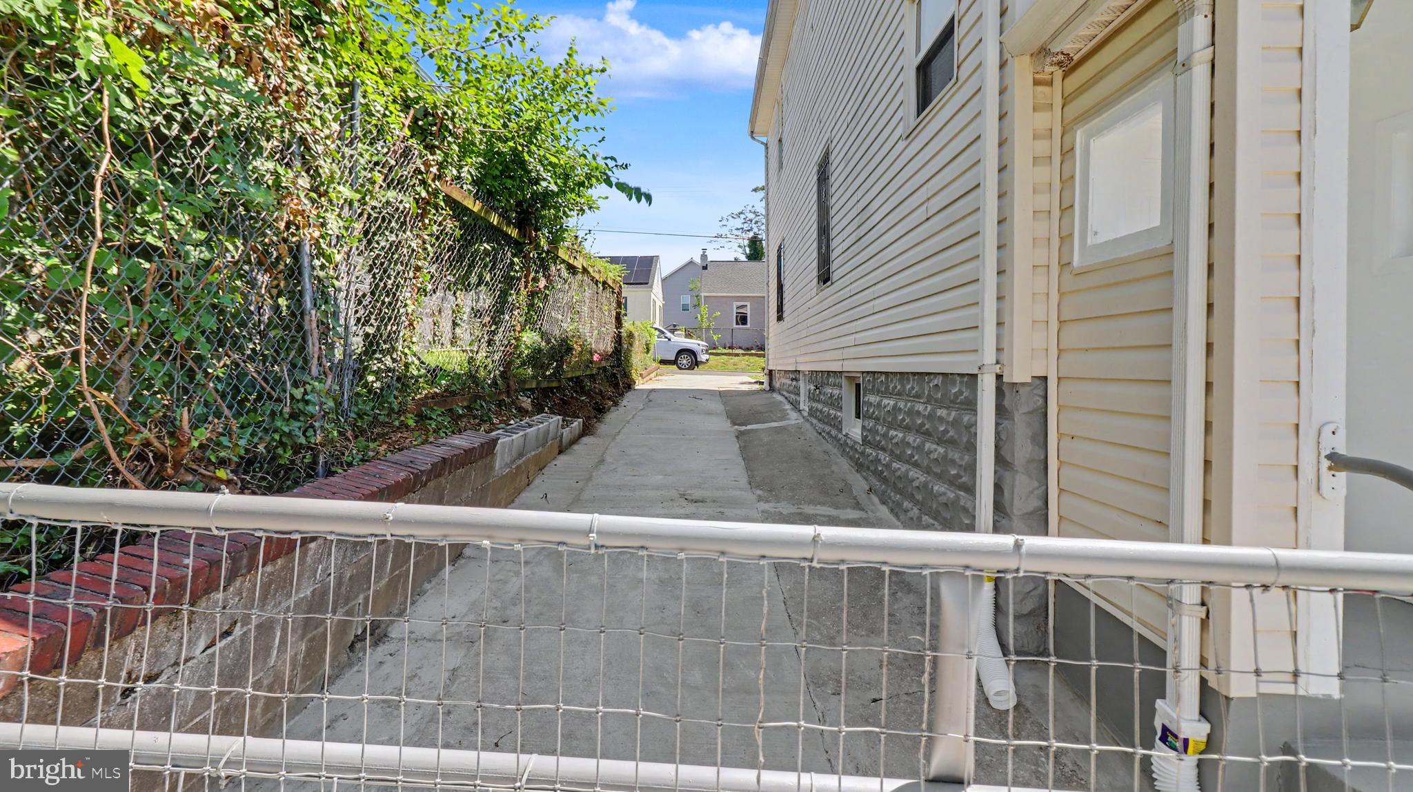BRADBURY HEIGHTS - Residential