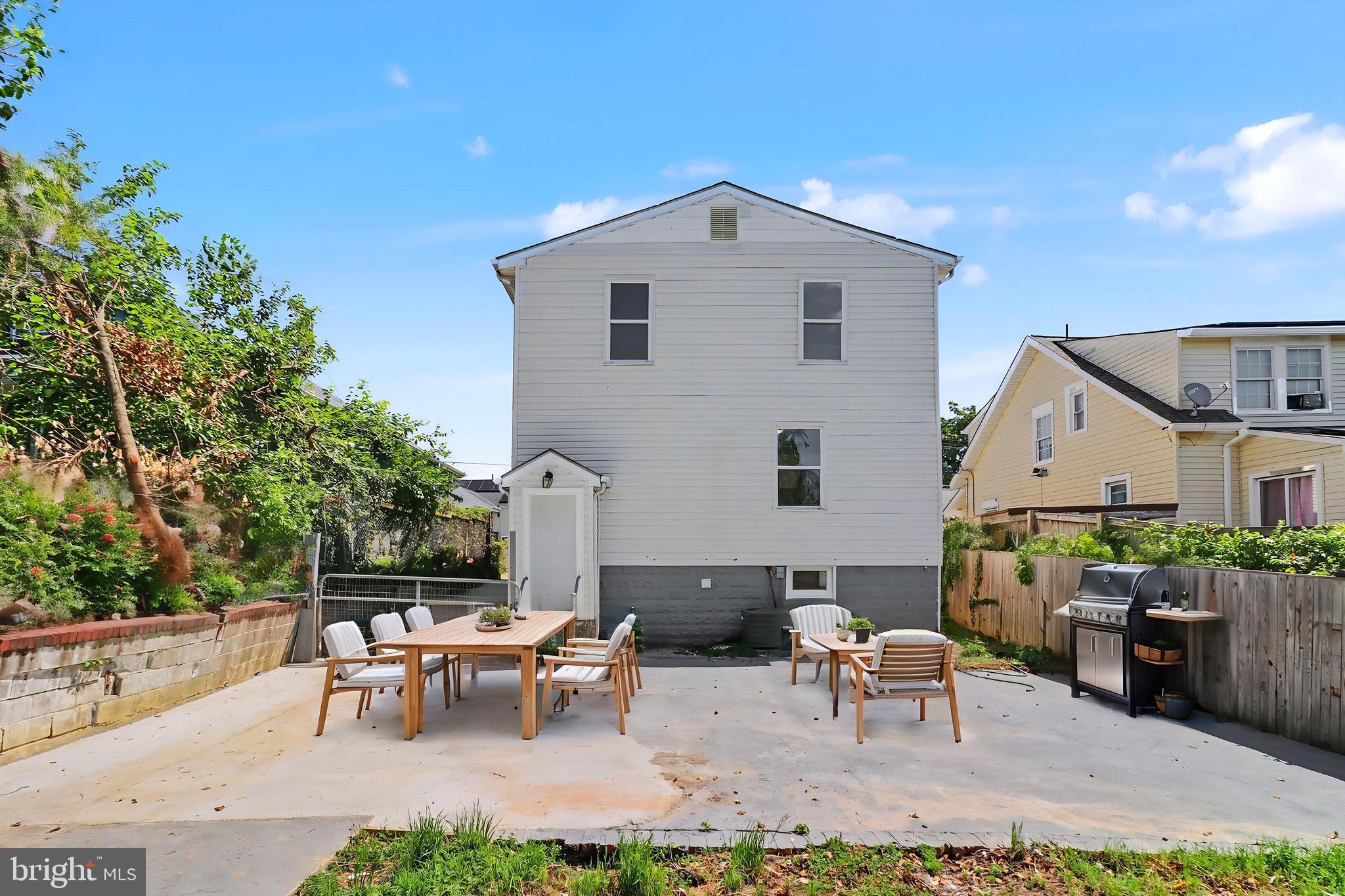 BRADBURY HEIGHTS - Residential