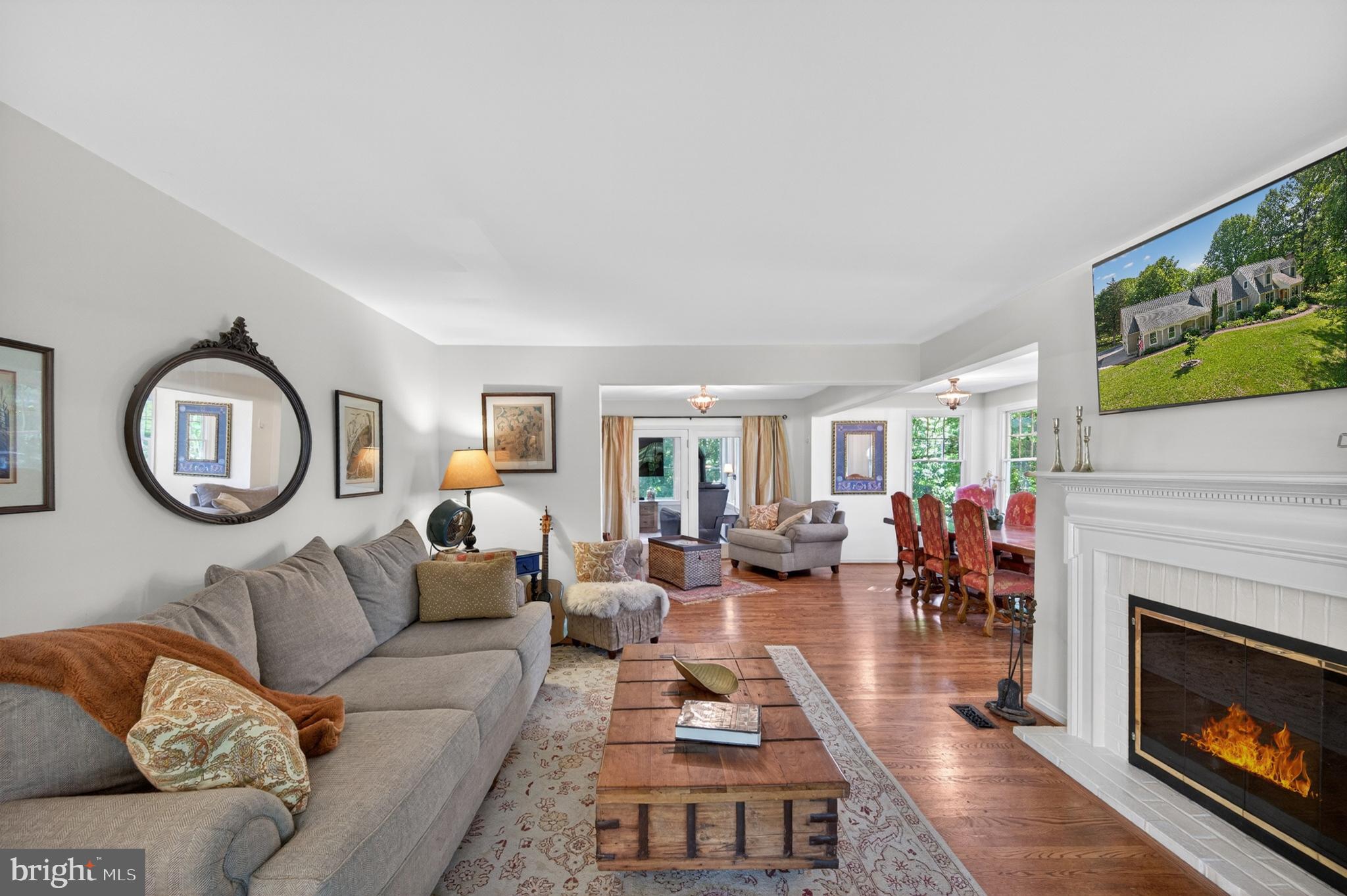 LEDGE LOWE - Residential