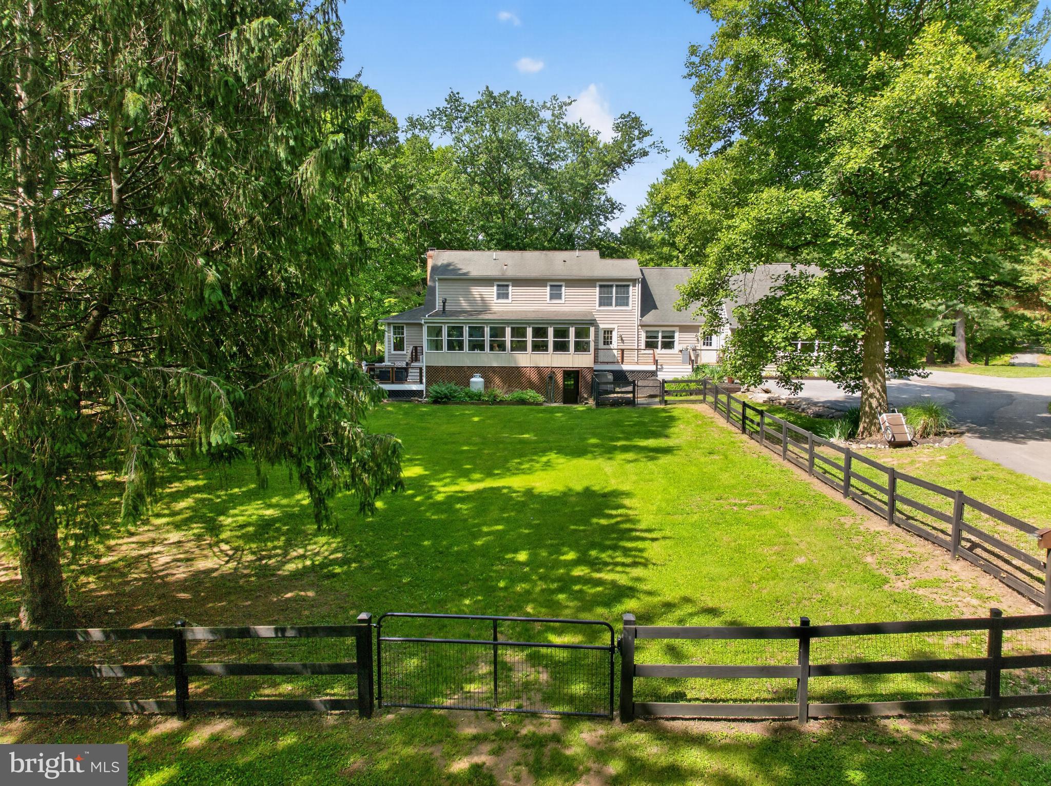 LEDGE LOWE - Residential