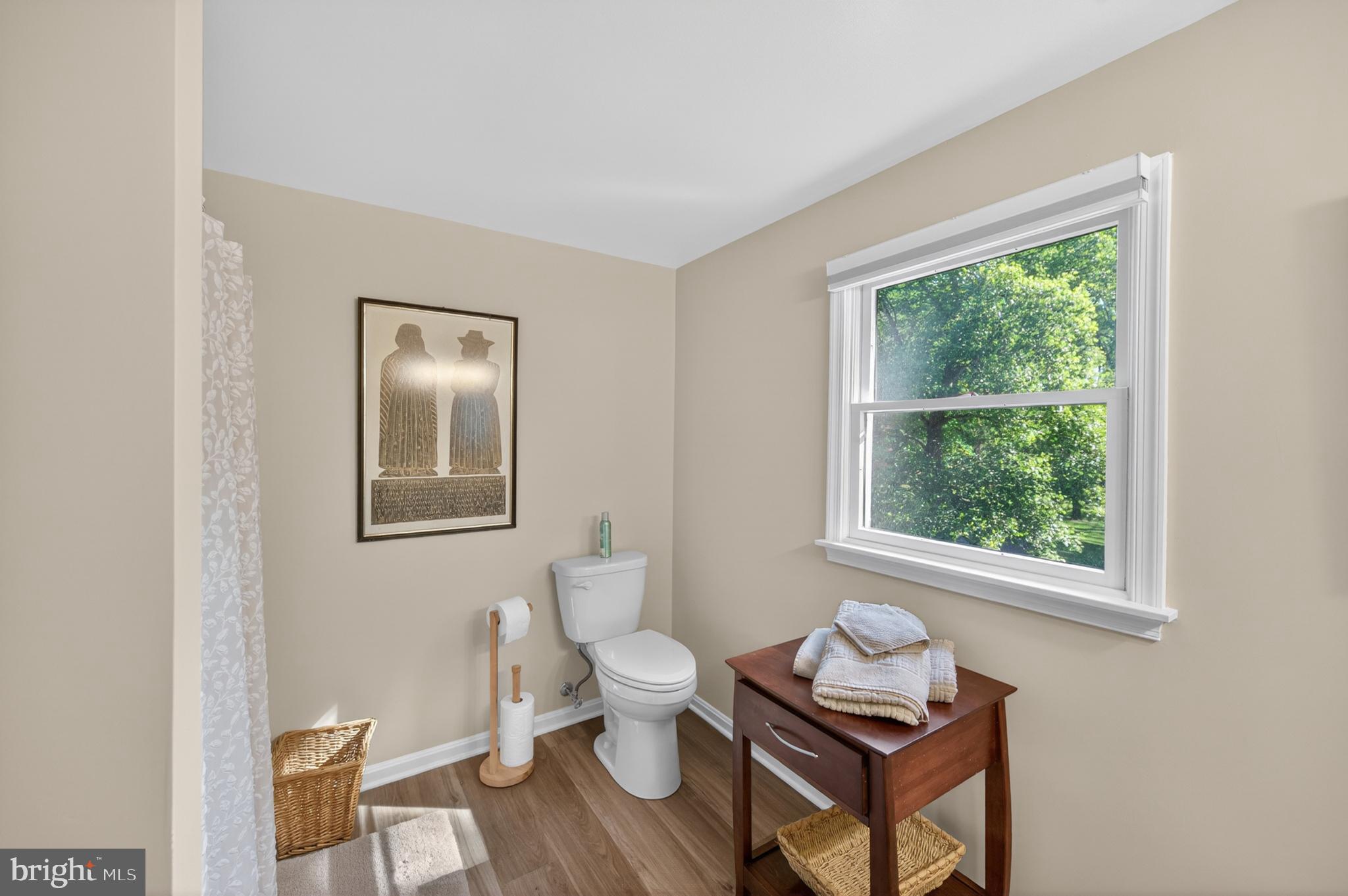 LEDGE LOWE - Residential