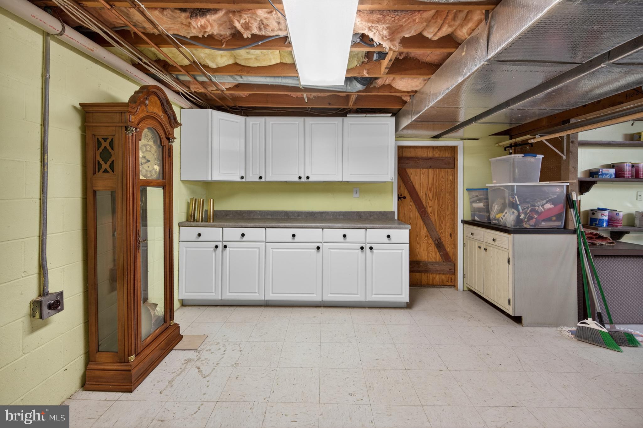 LEDGE LOWE - Residential