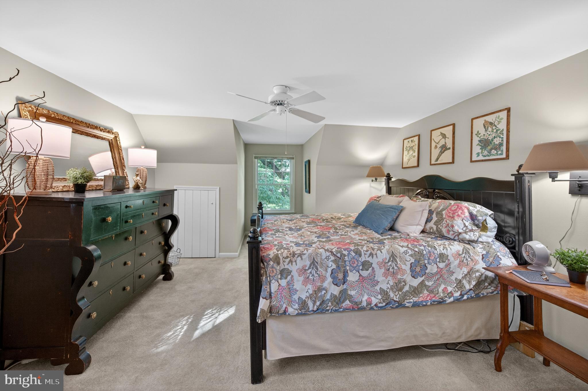 LEDGE LOWE - Residential