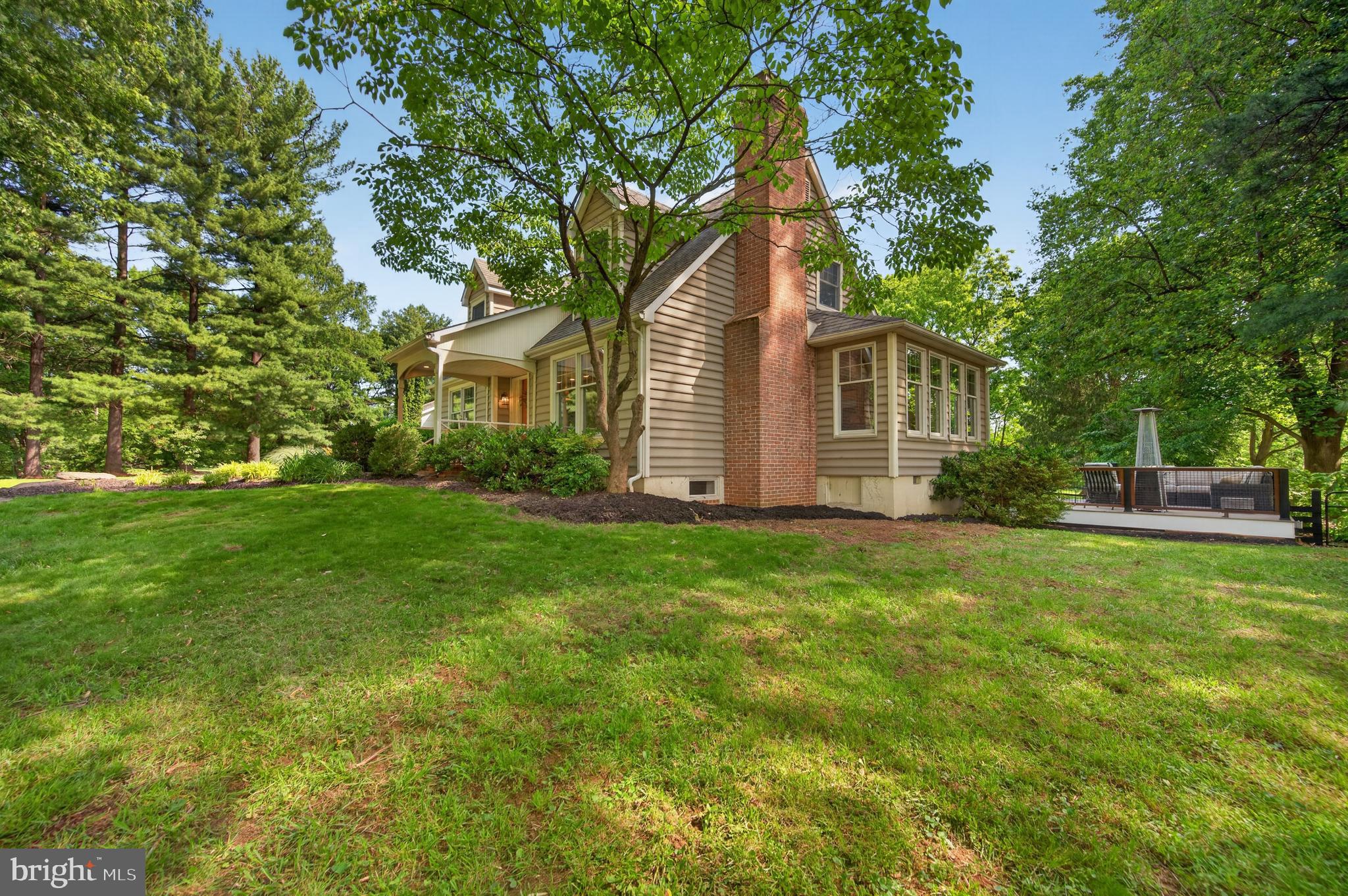 LEDGE LOWE - Residential