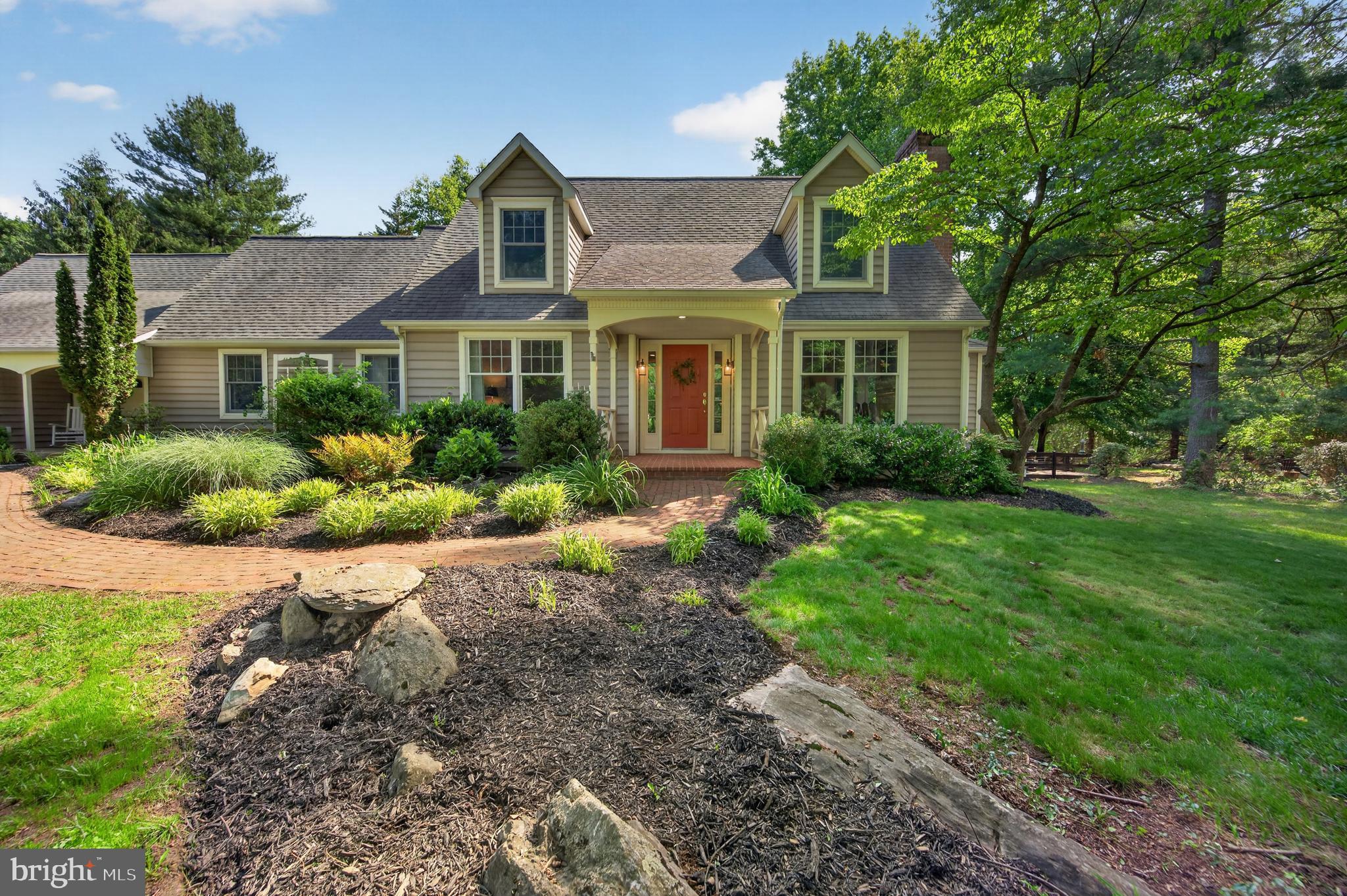 LEDGE LOWE - Residential