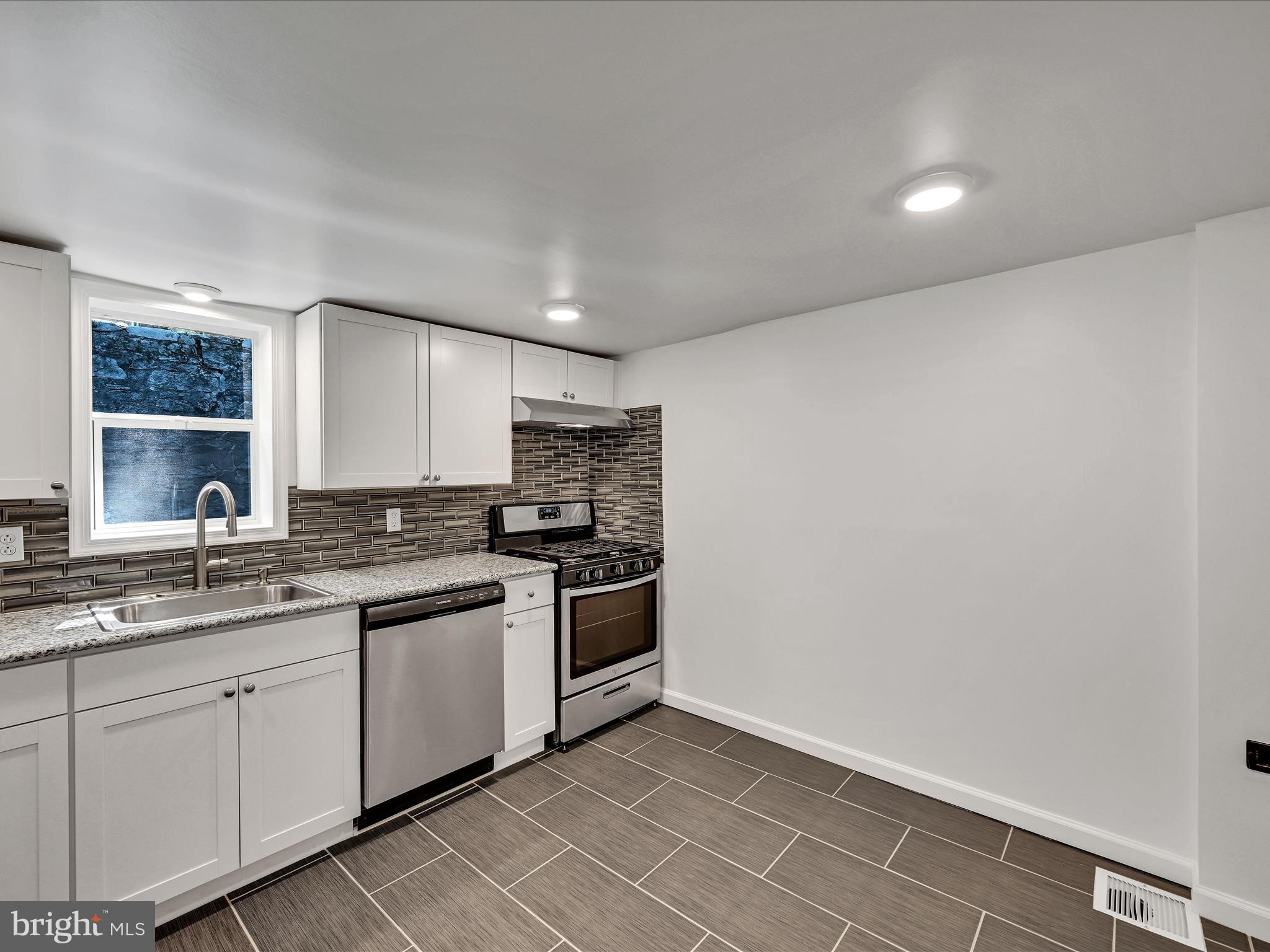 BUNKER HILL - Residential