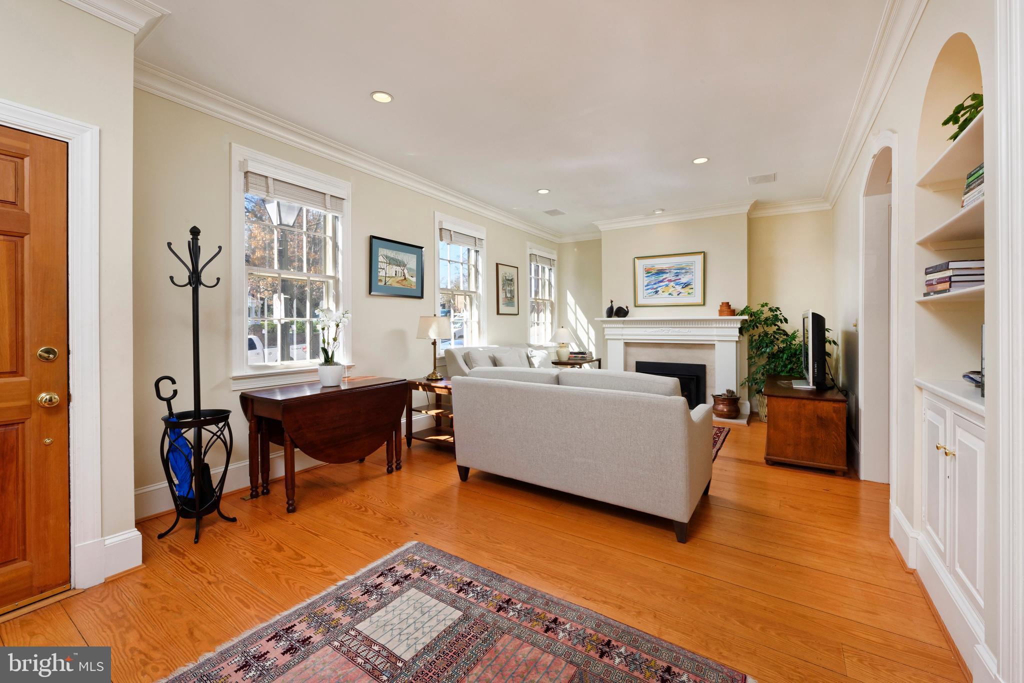 OLD TOWN ALEXANDRIA - Residential