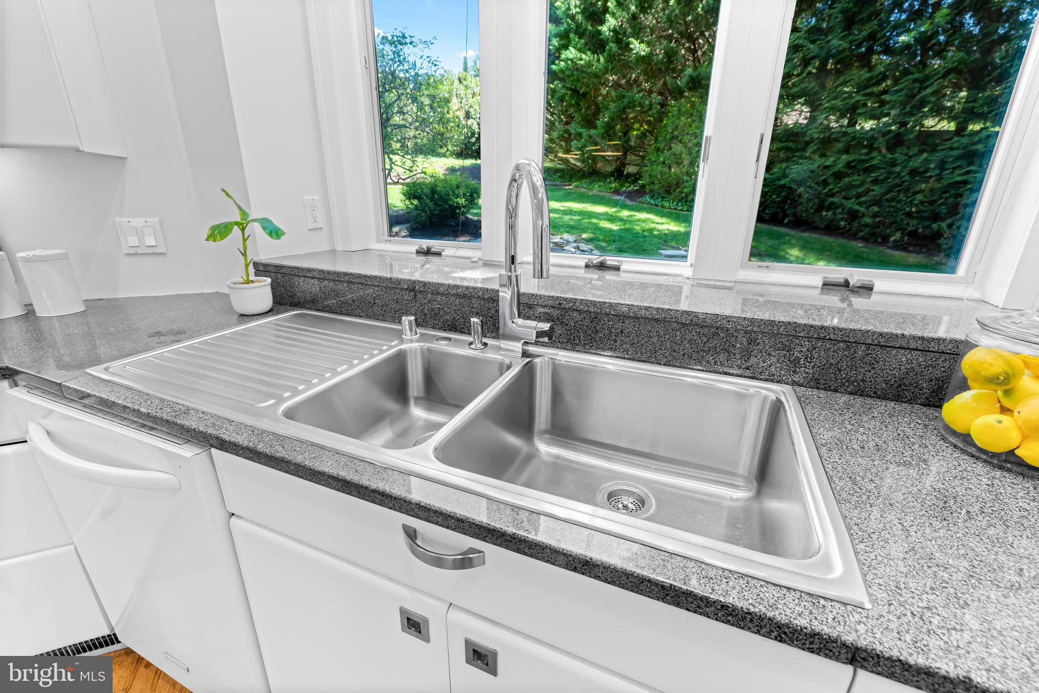 RUXTON - Residential
