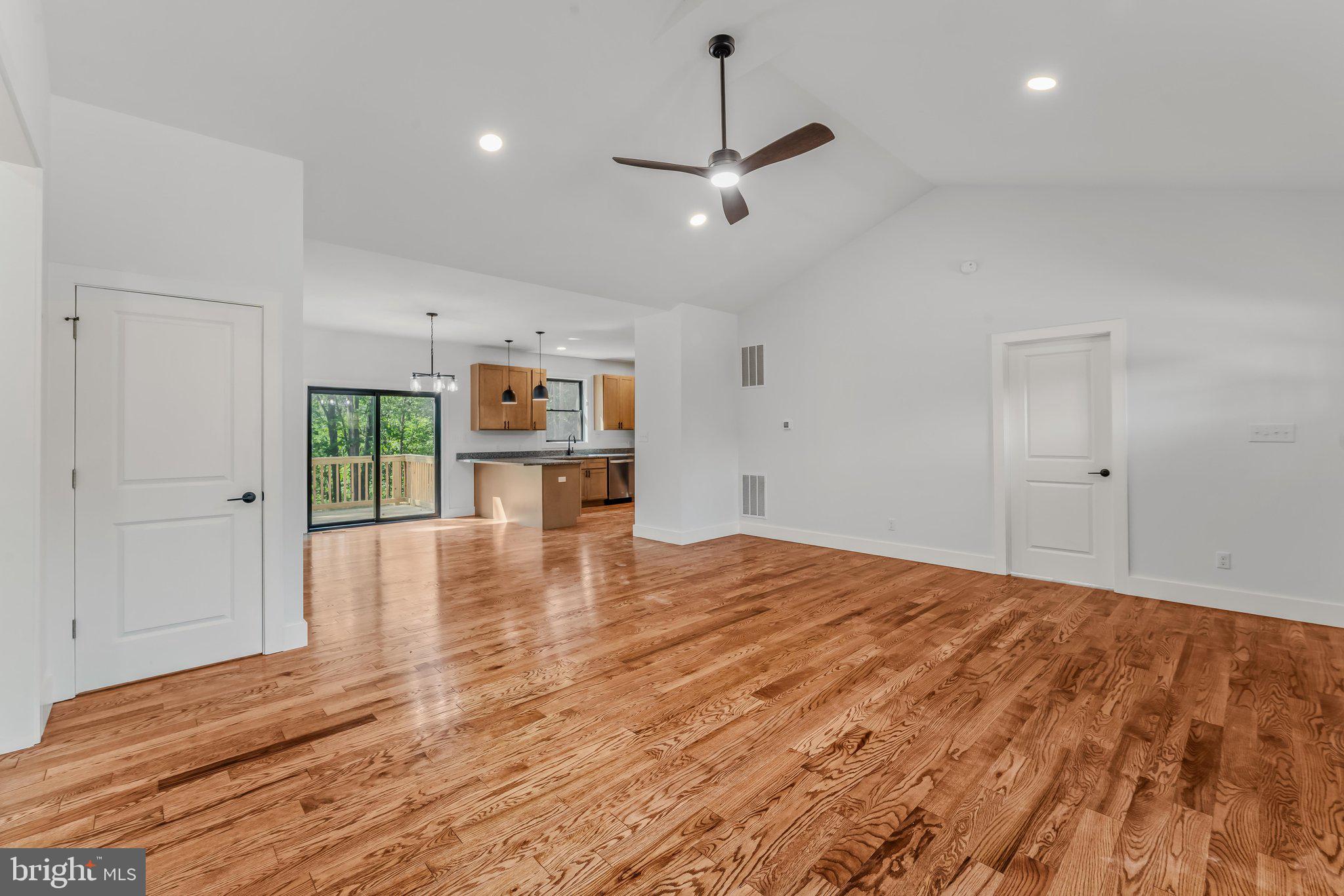 ASHTON FOREST - Residential