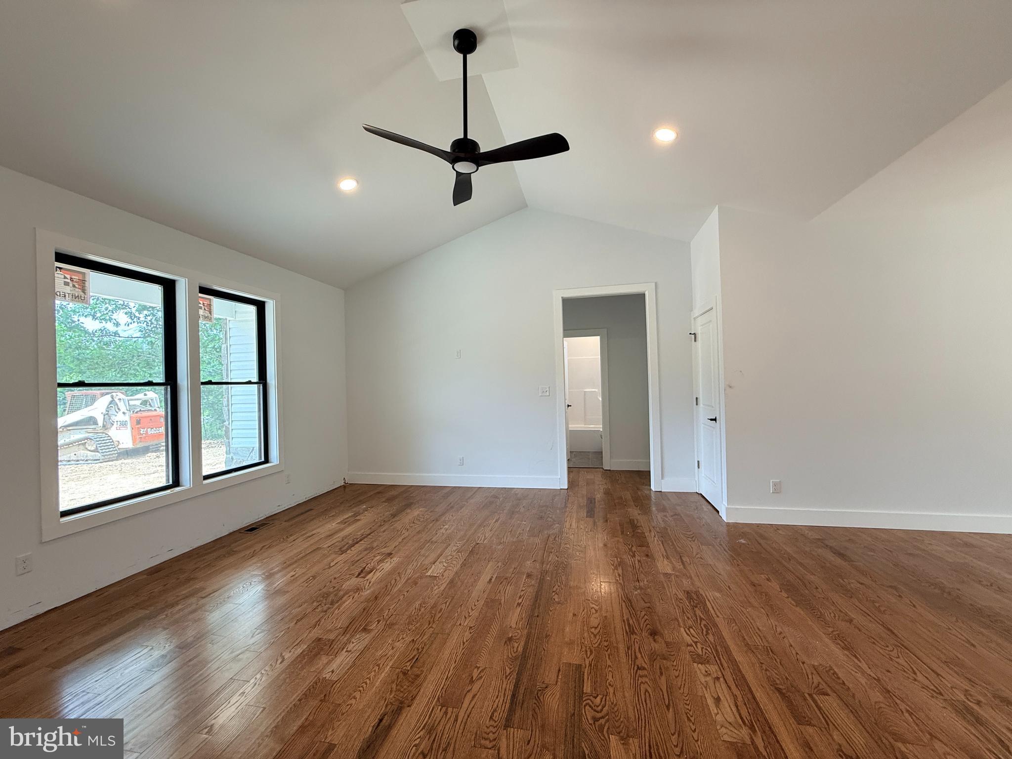 ASHTON FOREST - Residential