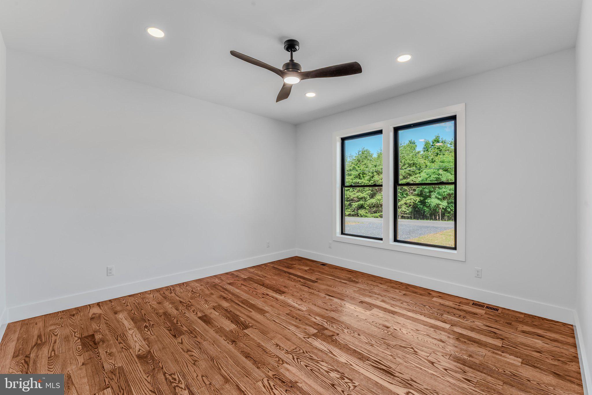 ASHTON FOREST - Residential