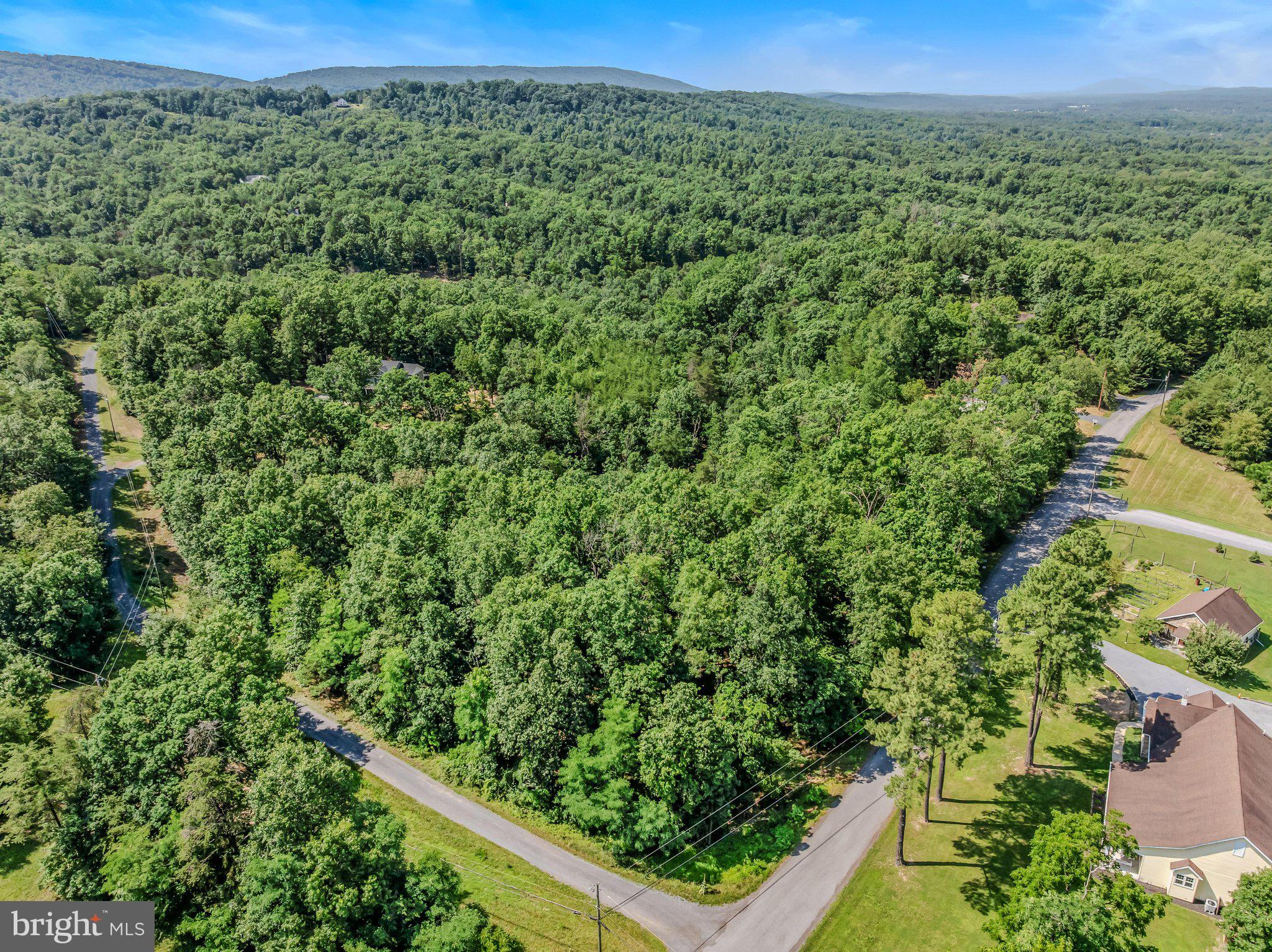 ASHTON FOREST - Residential