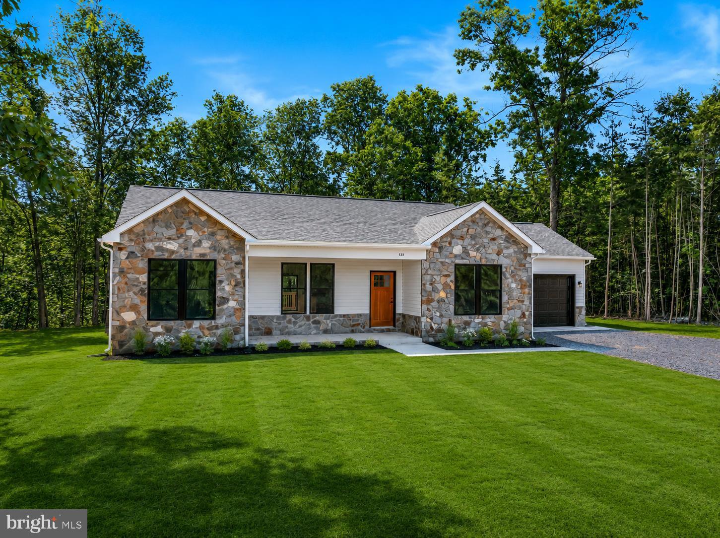 ASHTON FOREST - Residential