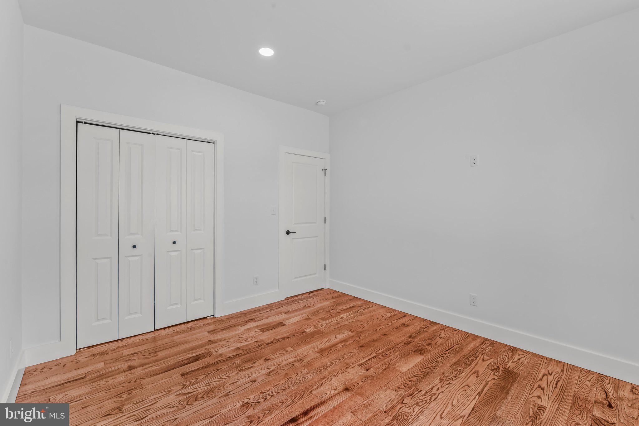 ASHTON FOREST - Residential