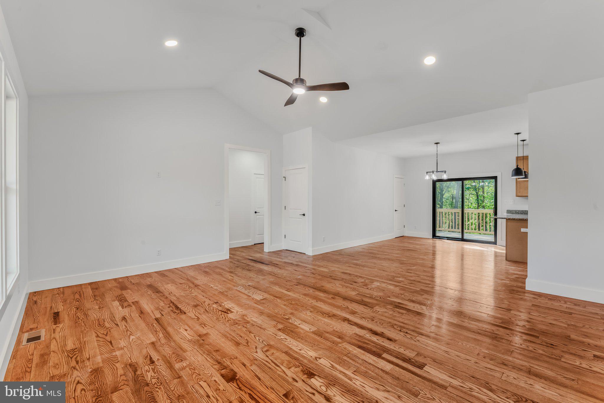 ASHTON FOREST - Residential