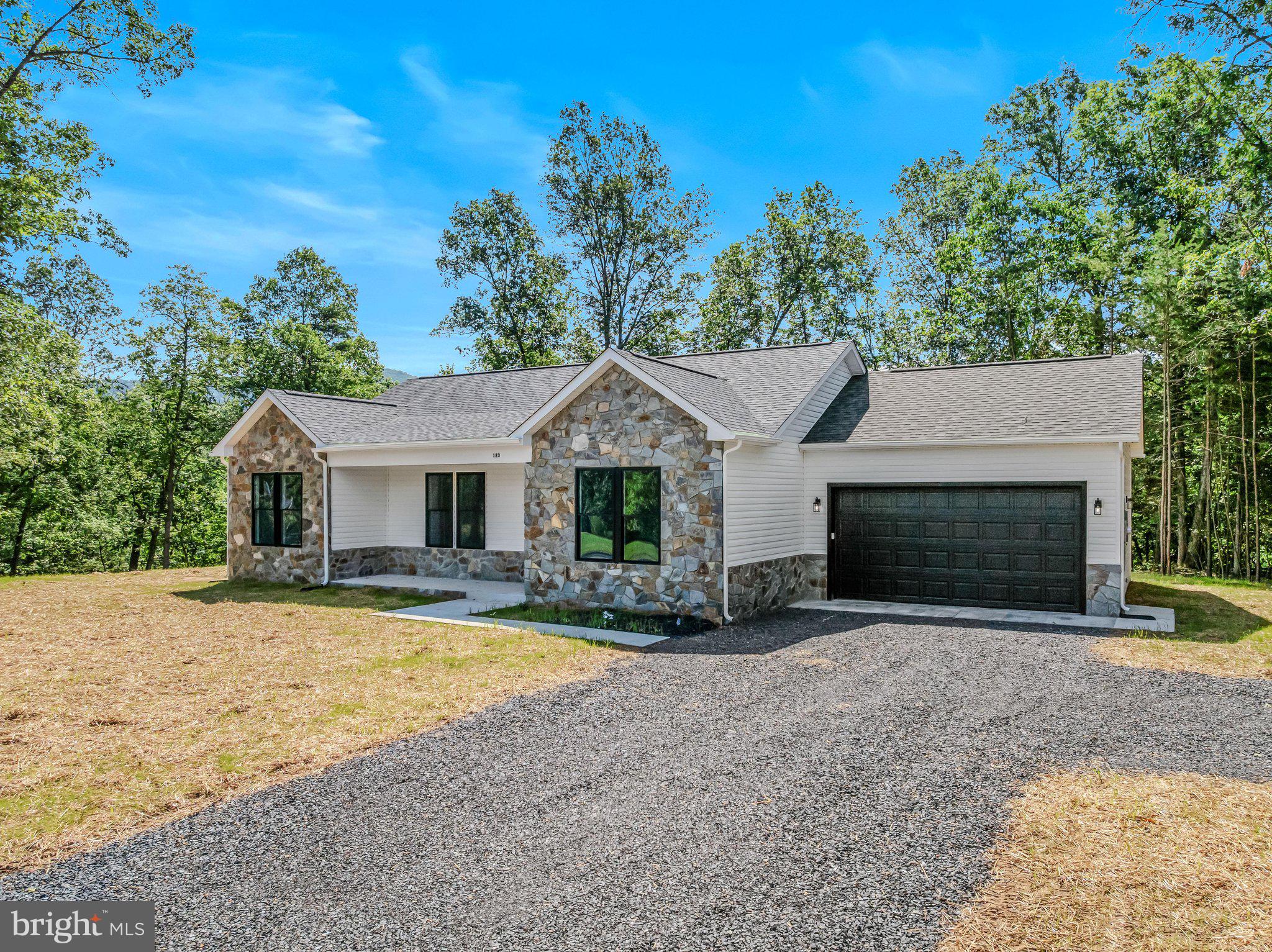ASHTON FOREST - Residential