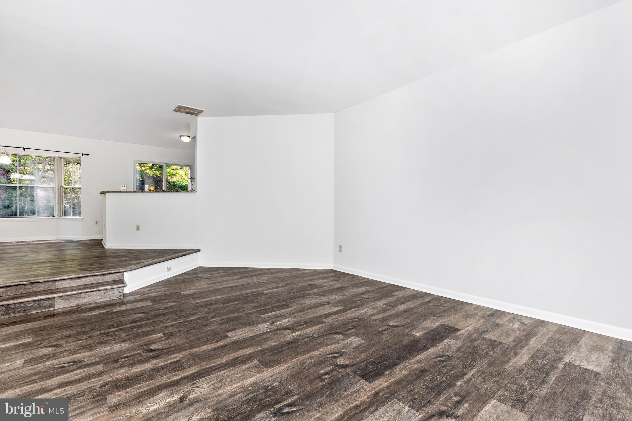 WILLOW COVE TOWNHOMES - Residential