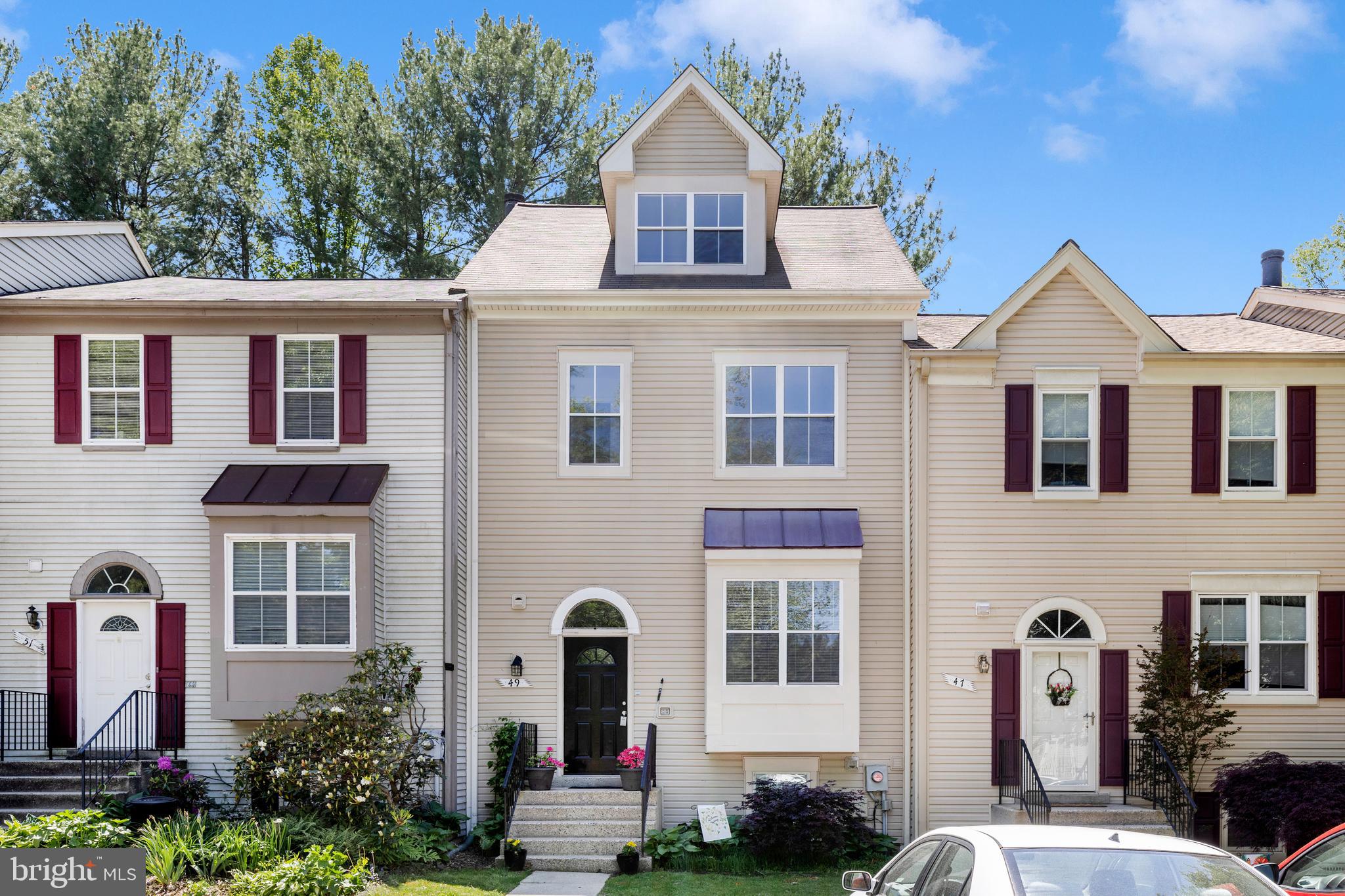 WILLOW COVE TOWNHOMES - Residential
