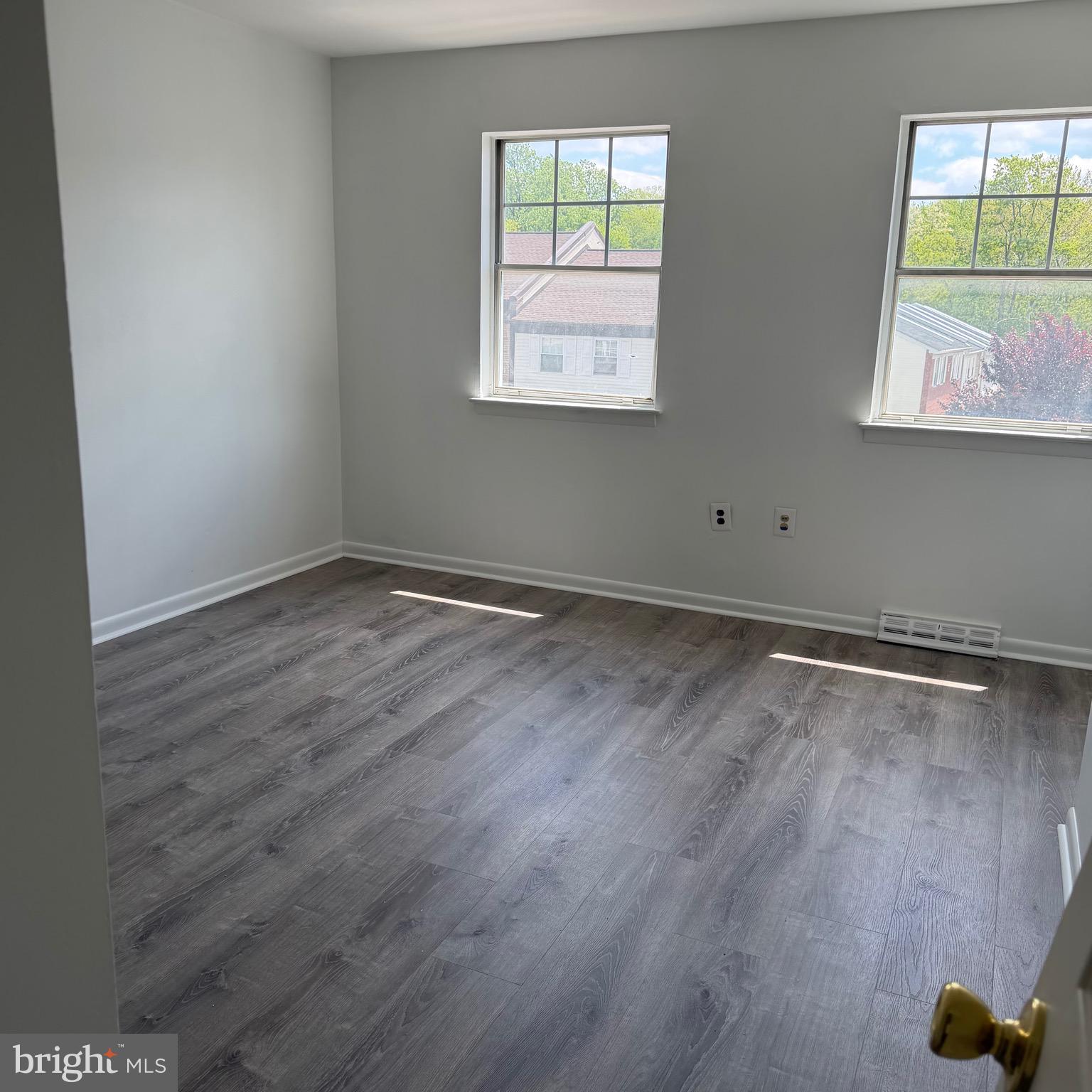 GREEN WILLOW RUN - Residential