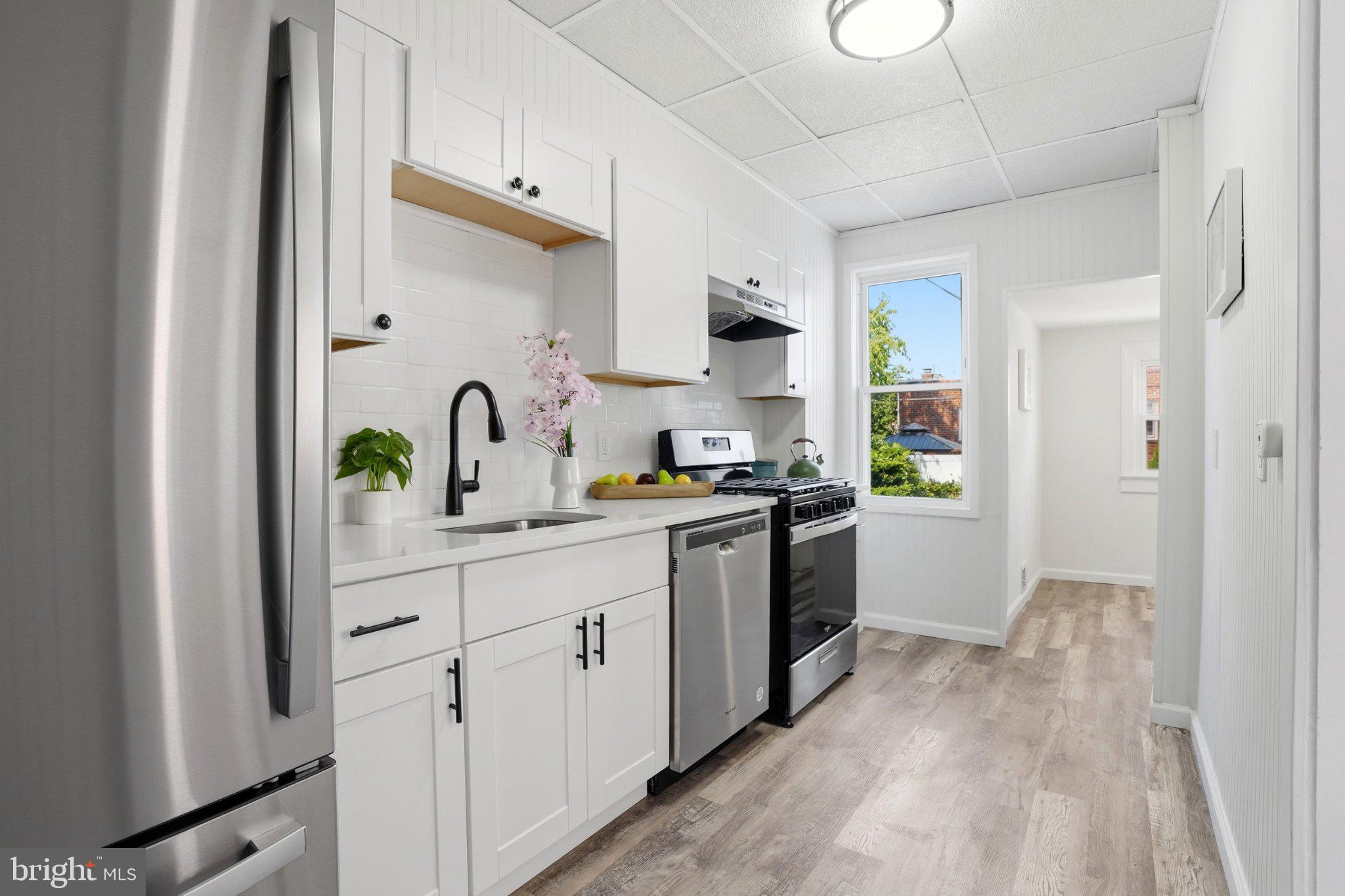 FOX CHASE - Residential